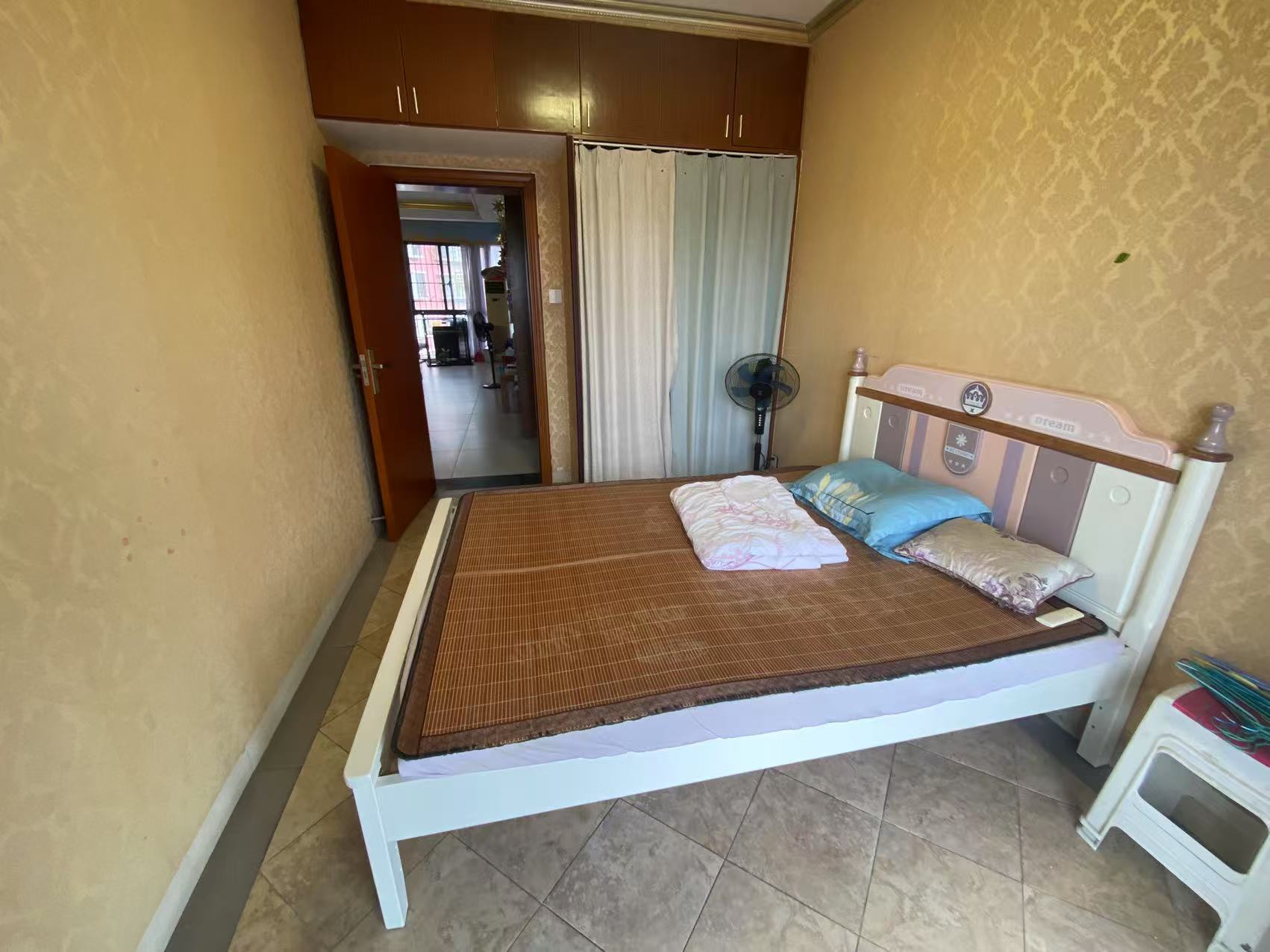 景秀名园  3室2厅2卫    40.0万 景秀名园  3室2厅2卫    40.0万室内图