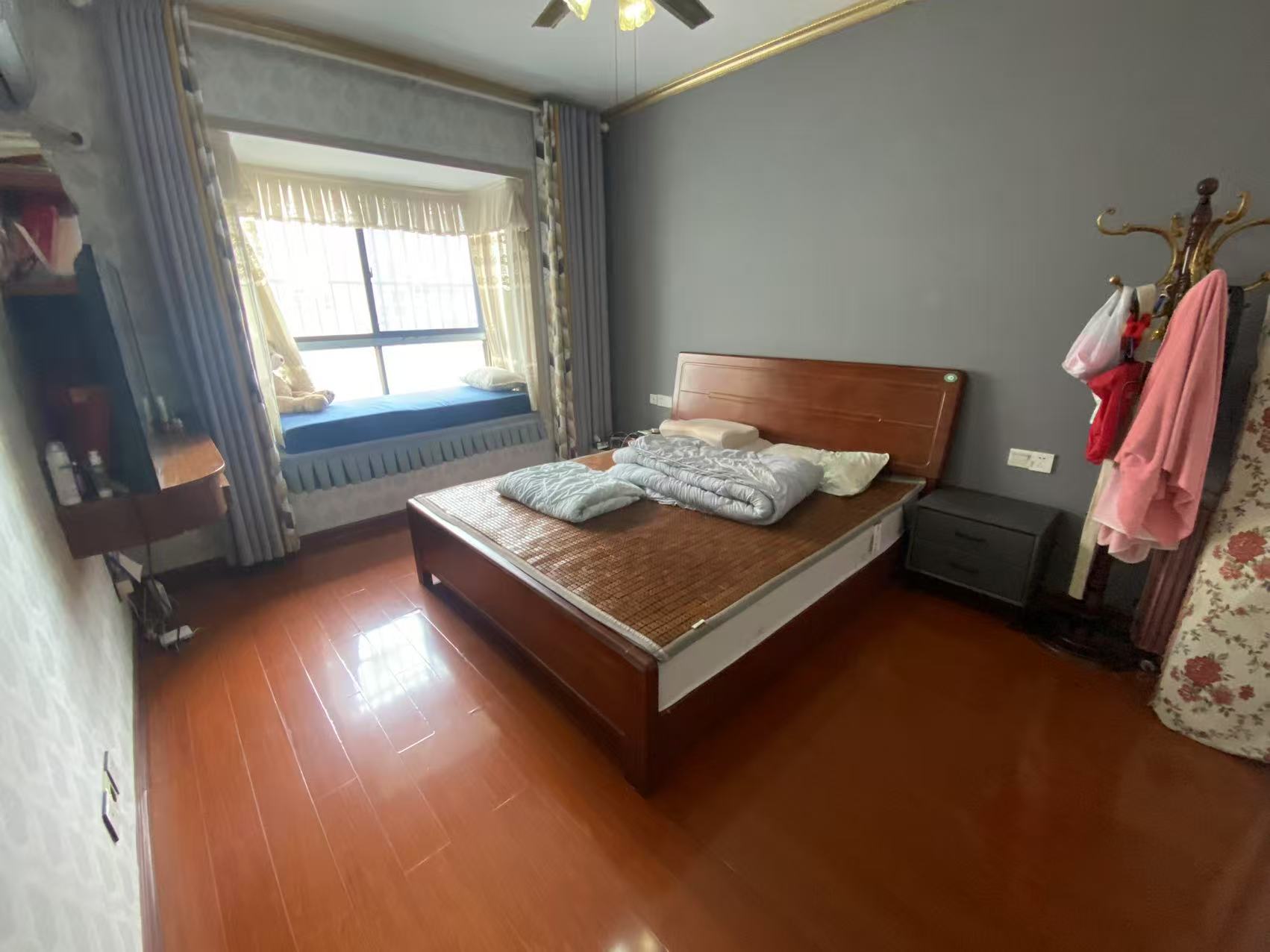 景秀名园  3室2厅2卫    40.0万 景秀名园  3室2厅2卫    40.0万室内图