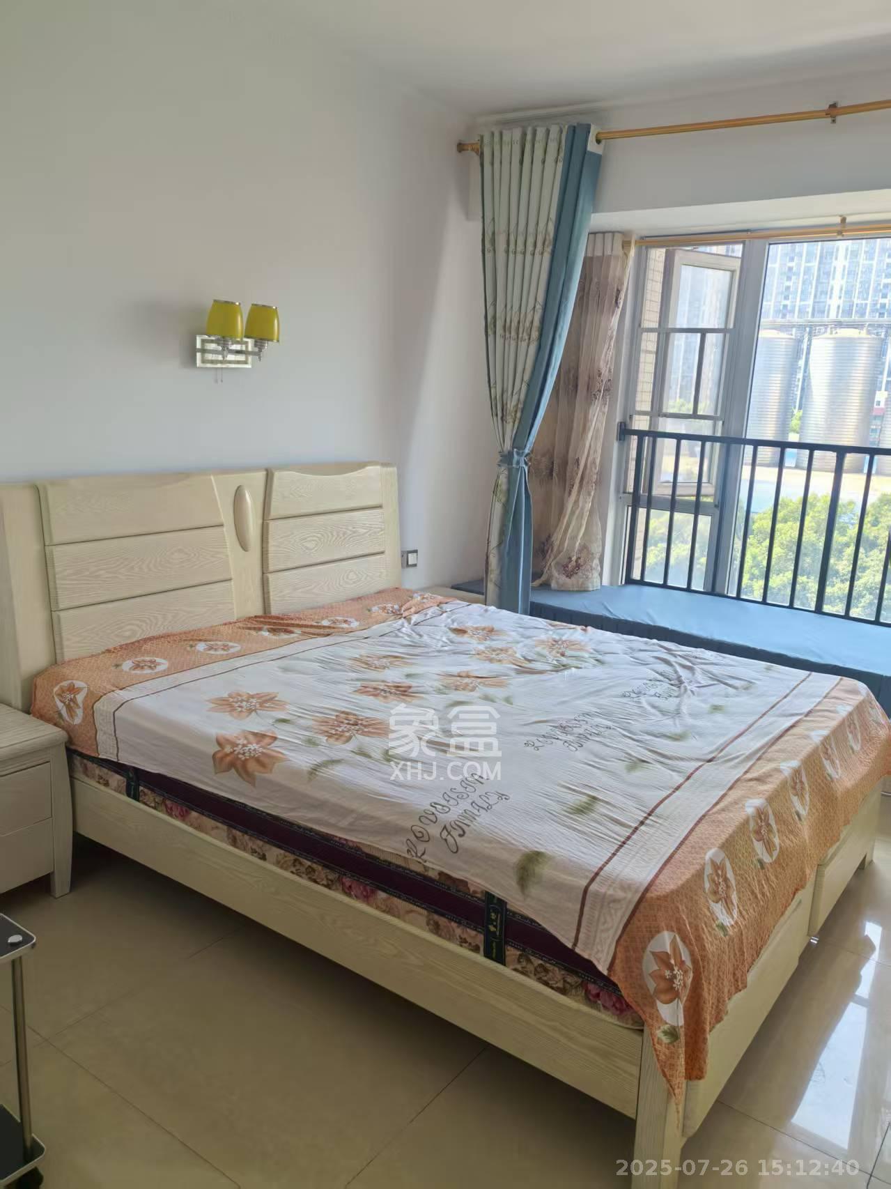 波隆城市花园 3室2厅2卫 2300.0元/月 波隆城市花园 3室2厅2卫 2300.0元/月室内图