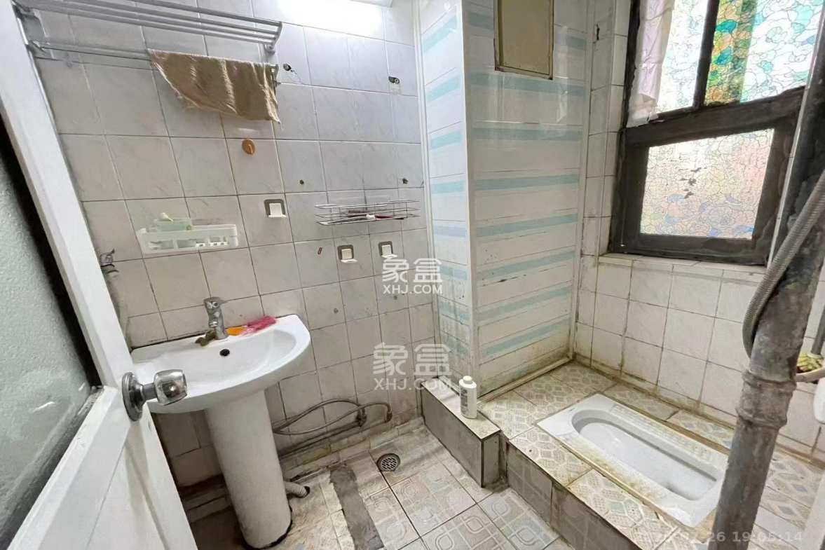 侯家塘有色研究院(长沙有色大院) 2室2厅1卫 1800.0元/月 侯家塘有色研究院(长沙有色大院) 2室2厅1卫 1800.0元/月室内图