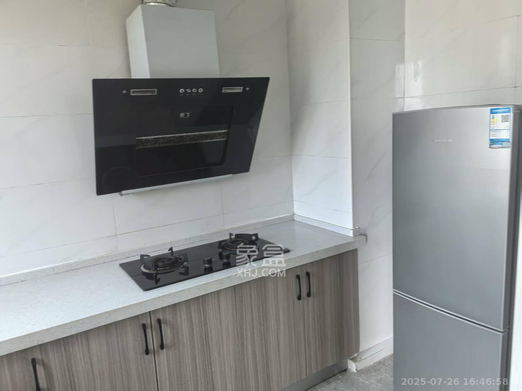 长房明宸府 3室2厅2卫 2600.0元/月 长房明宸府 3室2厅2卫 2600.0元/月室内图