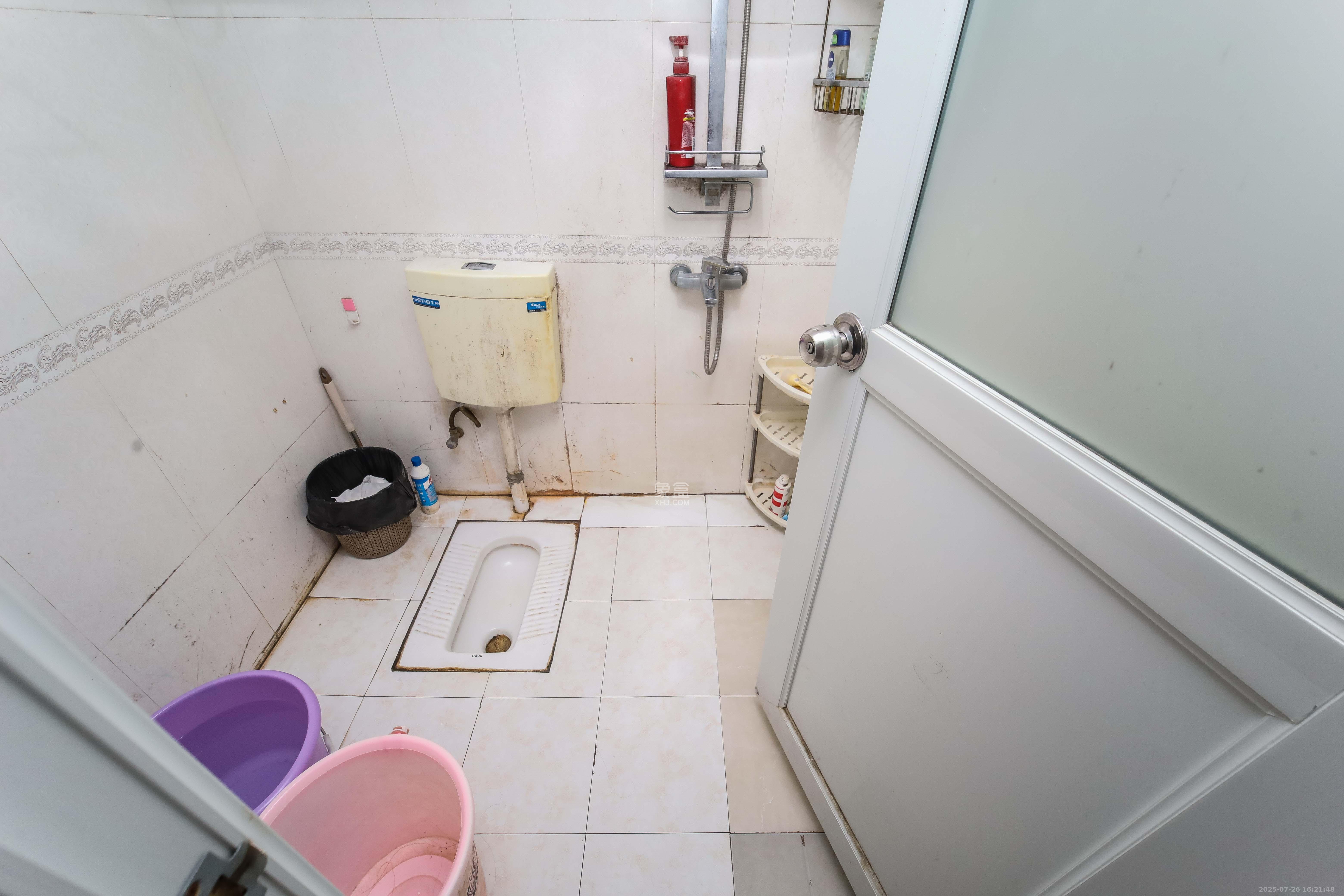 高桥现代商贸城 3室2厅2卫 79.8万 高桥现代商贸城 3室2厅2卫 79.8万卫生间