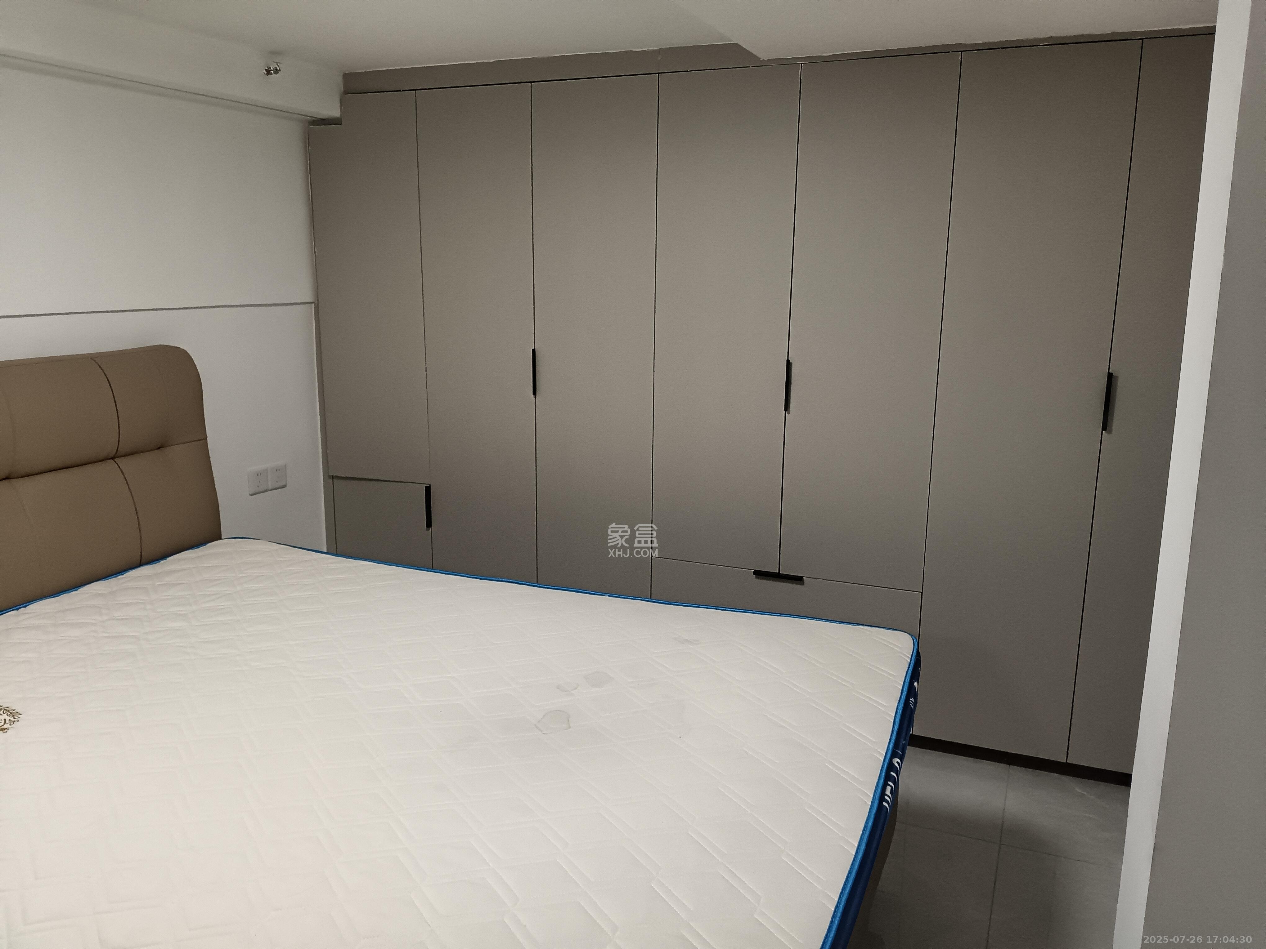 金茂建发泊悦  2室1厅1卫   2400.00元/月室内图