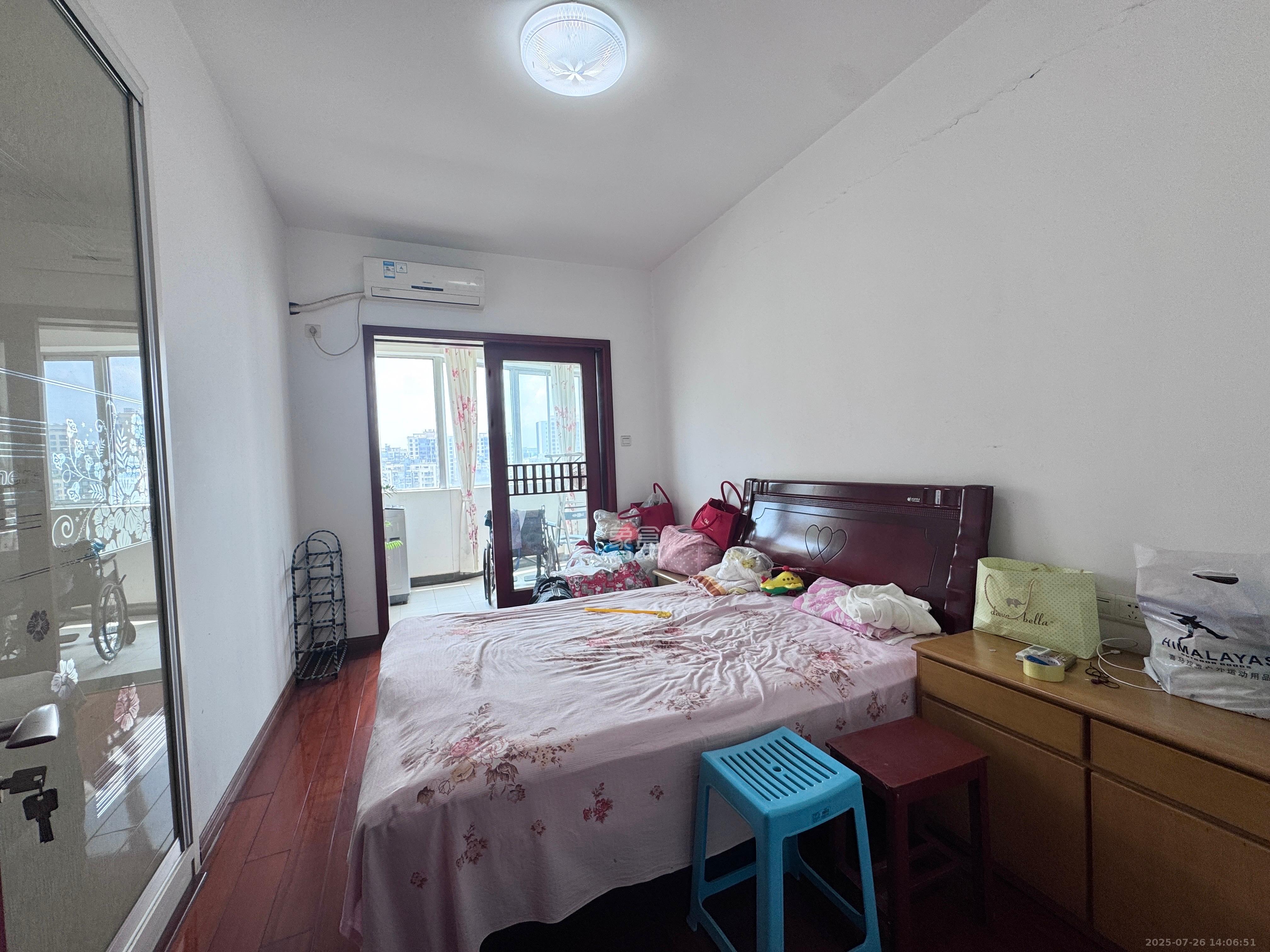 湘超景园  4室2厅2卫    3000.0元/月 湘超景园  4室2厅2卫    3000.0元/月室内图