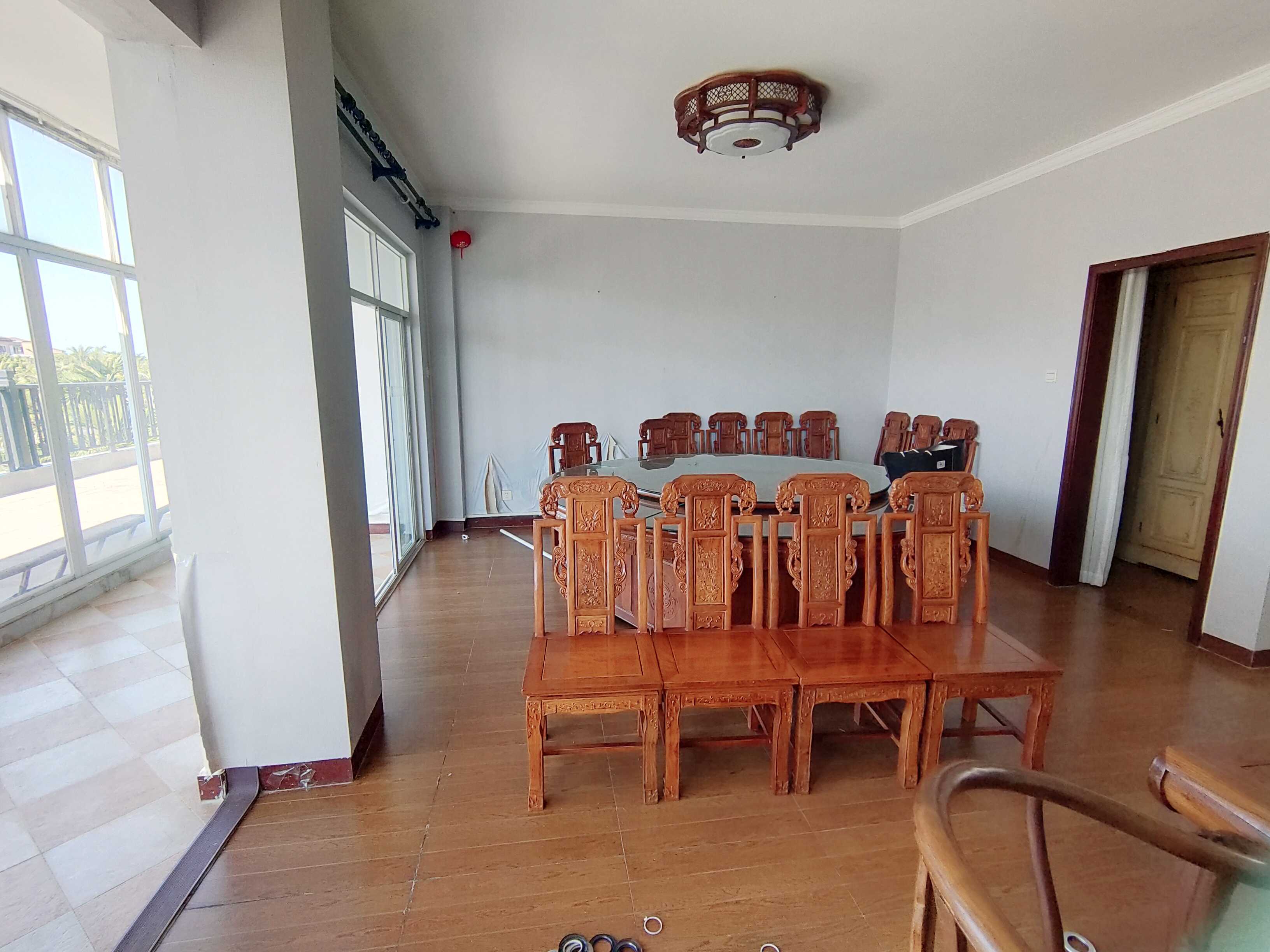 南方明珠  5室2厅4卫    15000.0元/月 南方明珠  5室2厅4卫    15000.0元/月室内图