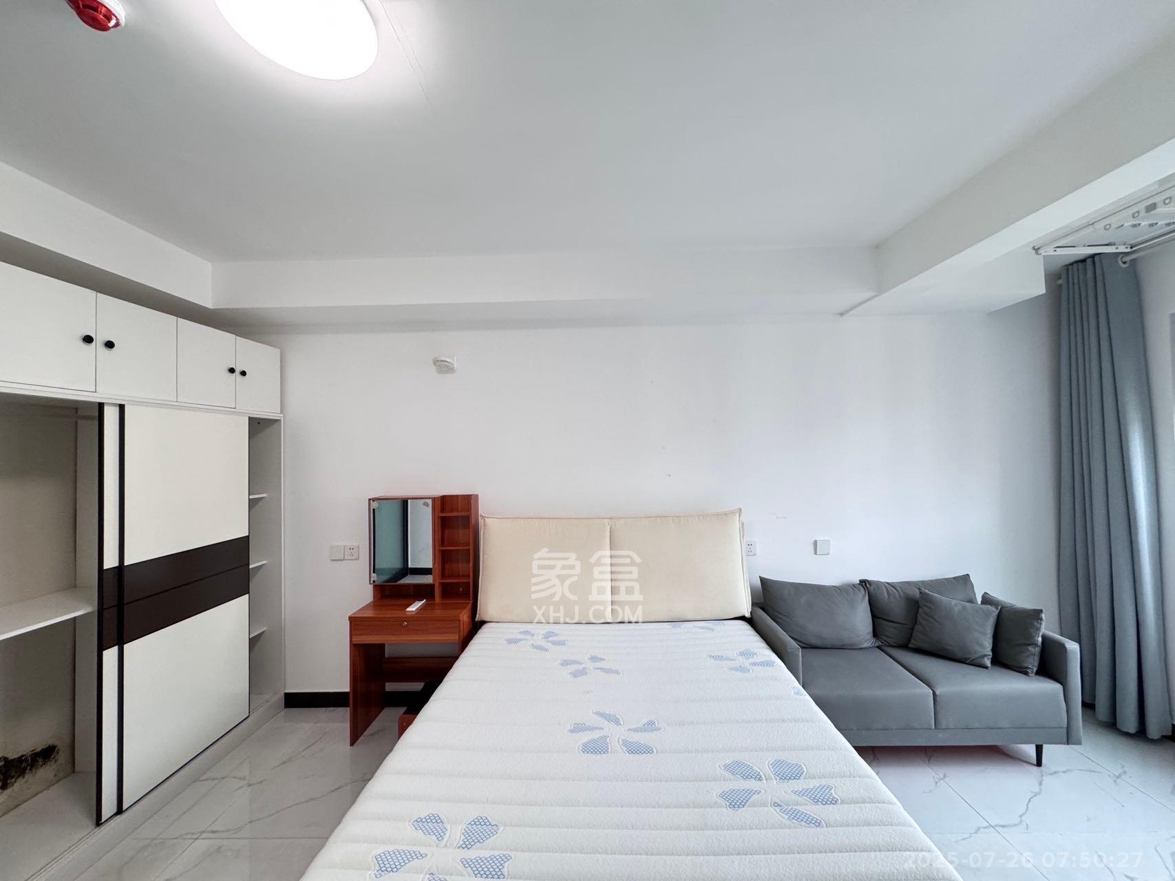 中海珑悦府 1室1厅1卫 1200.0元/月 中海珑悦府 1室1厅1卫 1200.0元/月室内图