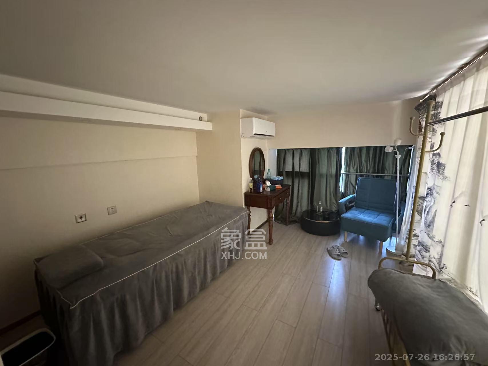 华远华时代  3室1厅2卫    3000.0元/月室内图