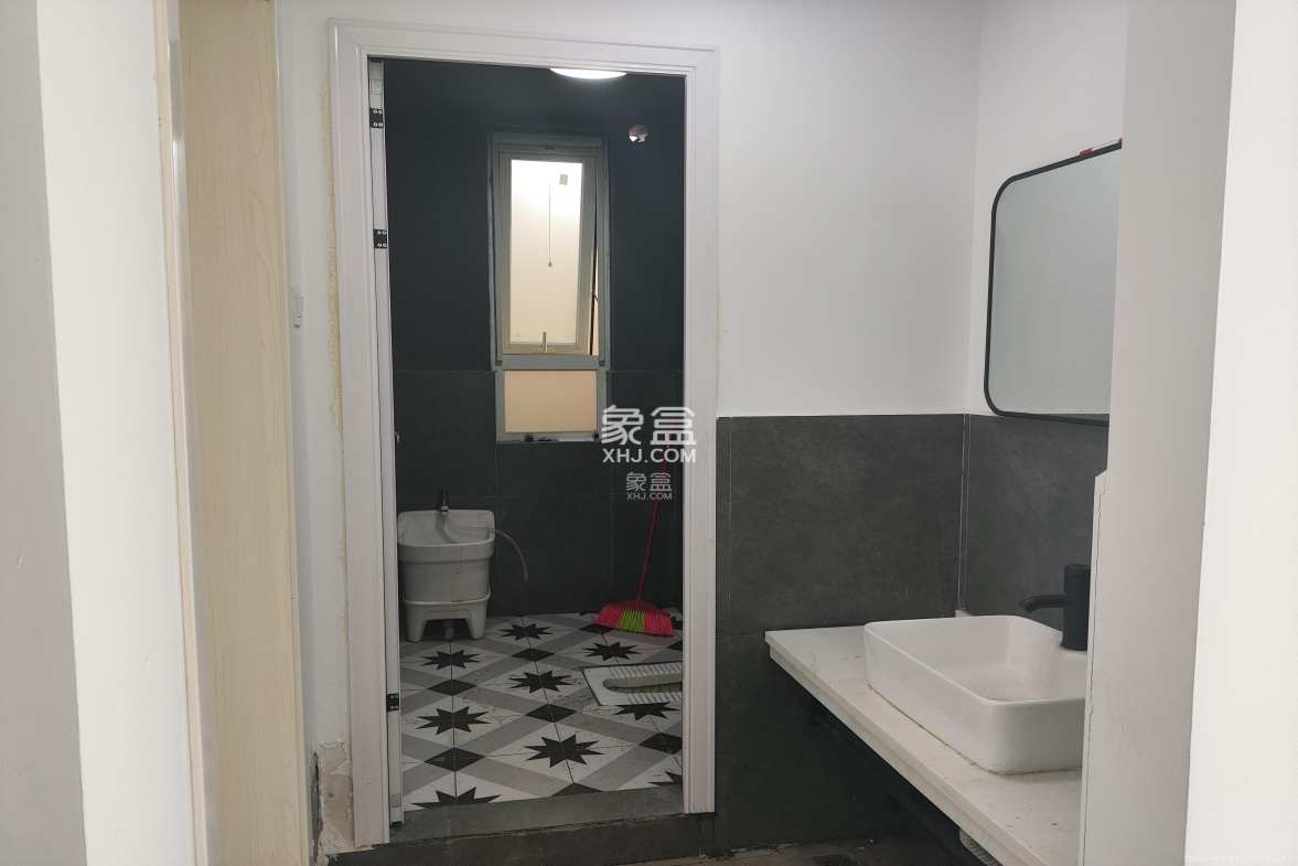 北辰三角洲E4区 1室0厅0卫 2500.0元/月 北辰三角洲E4区 1室0厅0卫 2500.0元/月室内图