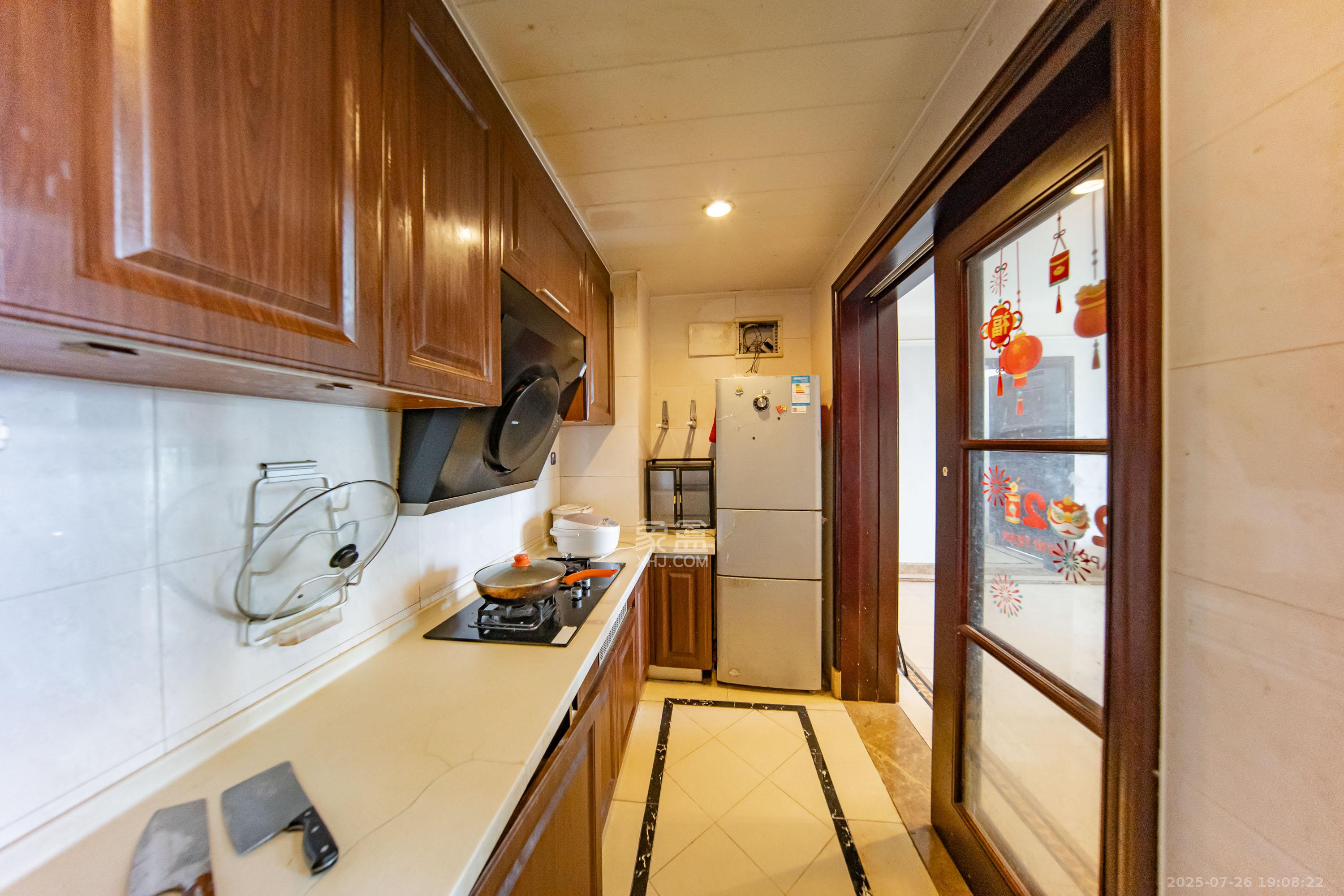 中海国际一期 3室2厅1卫 72.0万 中海国际一期 3室2厅1卫 72.0万厨房