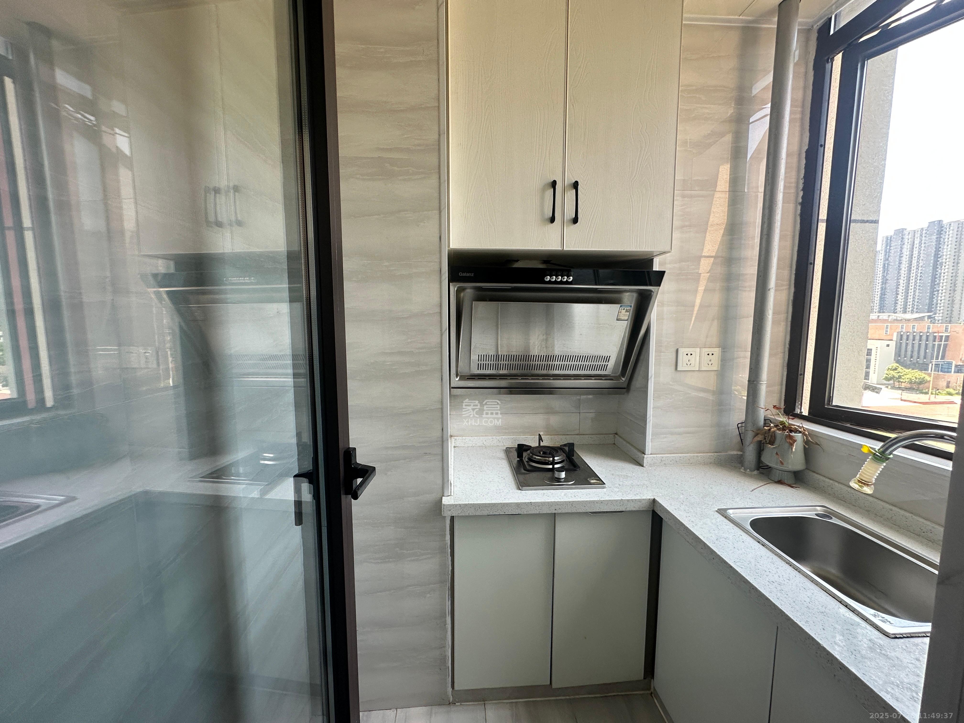 国泰九龙湾 1室1厅1卫 1400.0元/月 国泰九龙湾 1室1厅1卫 1400.0元/月室内图