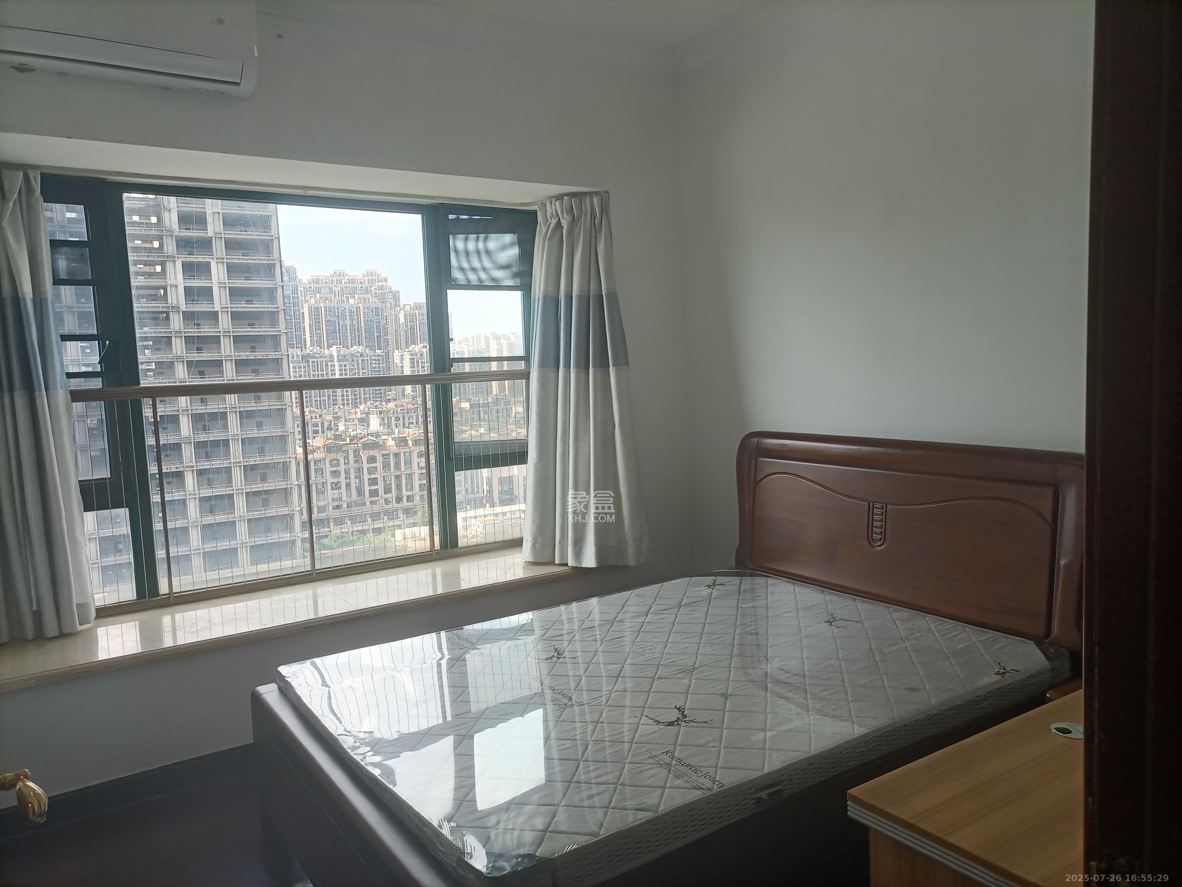 恒大绿洲 3室2厅2卫 2600.0元/月 恒大绿洲 3室2厅2卫 2600.0元/月室内图