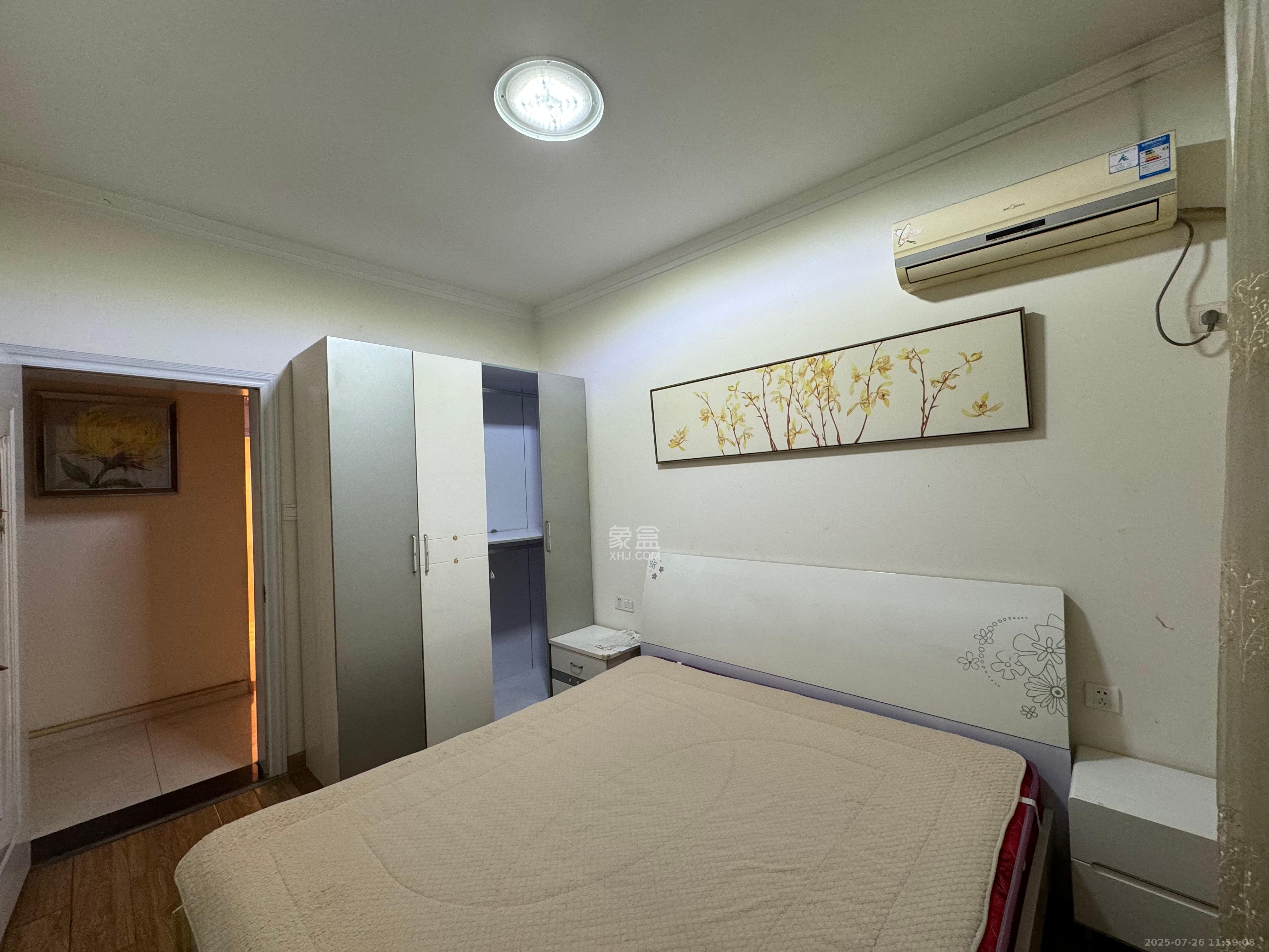 楚天中苑 3室2厅2卫 2000.0元/月 楚天中苑 3室2厅2卫 2000.0元/月室内图