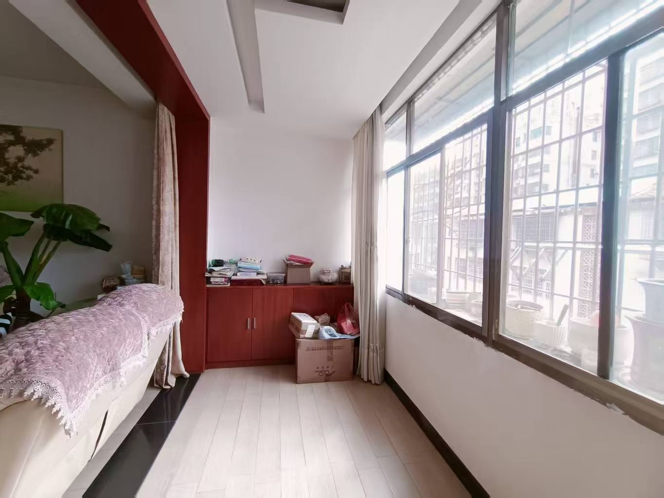 金信花园 4室2厅2卫 53.8万 金信花园 4室2厅2卫 53.8万客厅