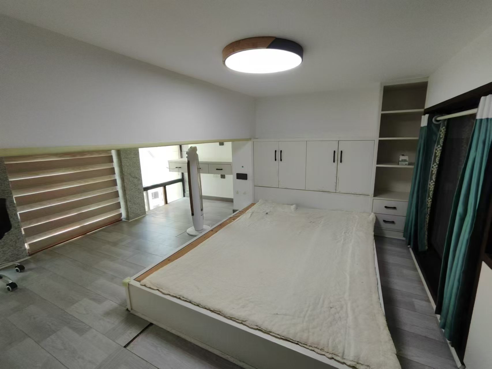 百弘学府城  3室1厅1卫   1200.00元/月室内图