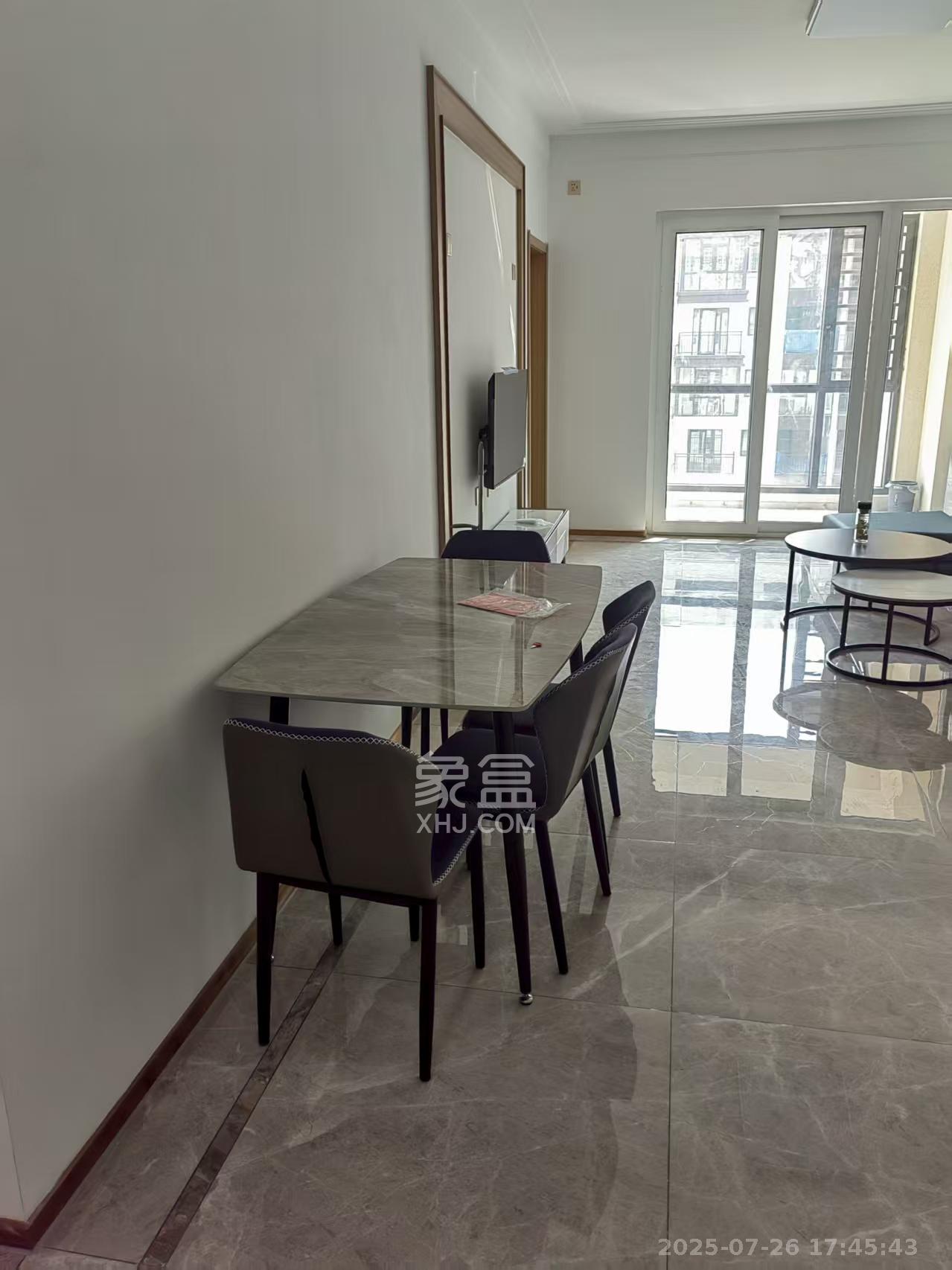 新华联梦想城  1室0厅0卫    2000.0元/月室内图