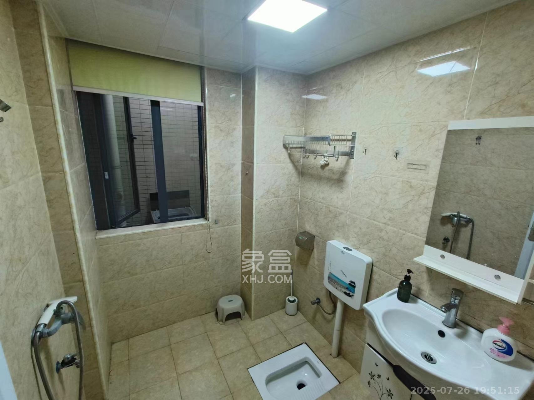 盛世耀凯  2室2厅1卫    2000.0元/月室内图