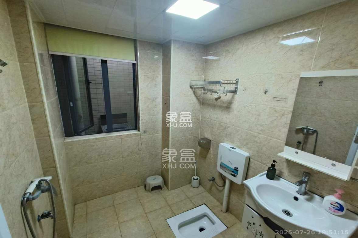 盛世耀凯 2室2厅1卫 2000.0元/月 盛世耀凯 2室2厅1卫 2000.0元/月室内图