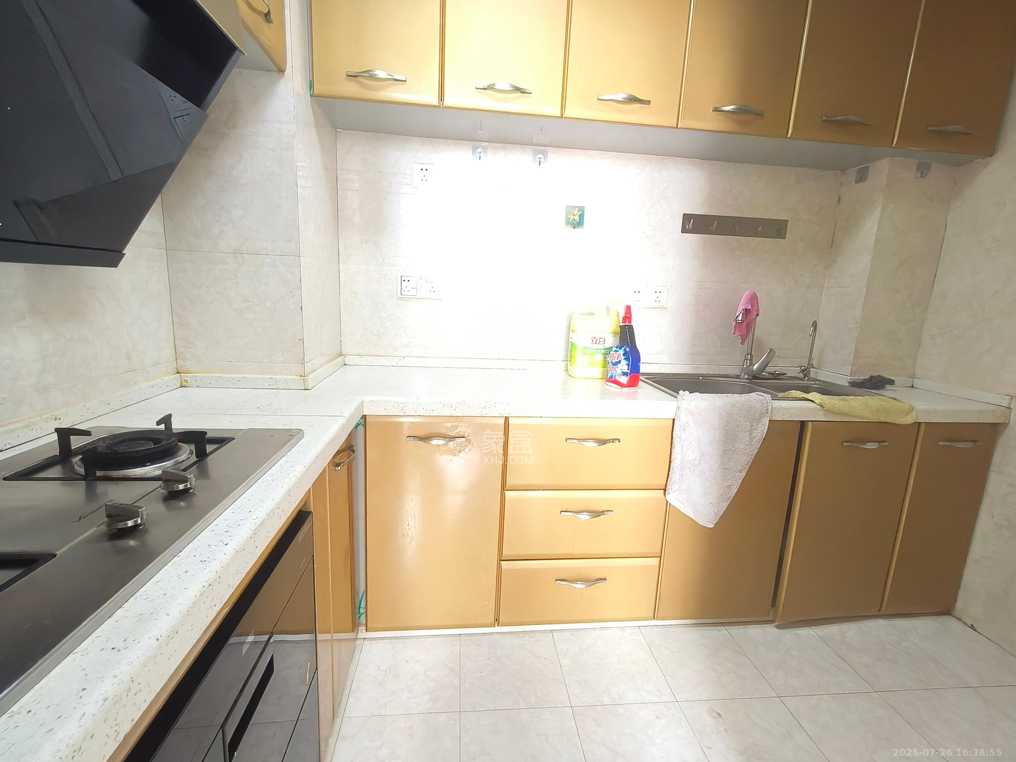 鑫远湘府华城  3室2厅1卫    2580.0元/月室内图