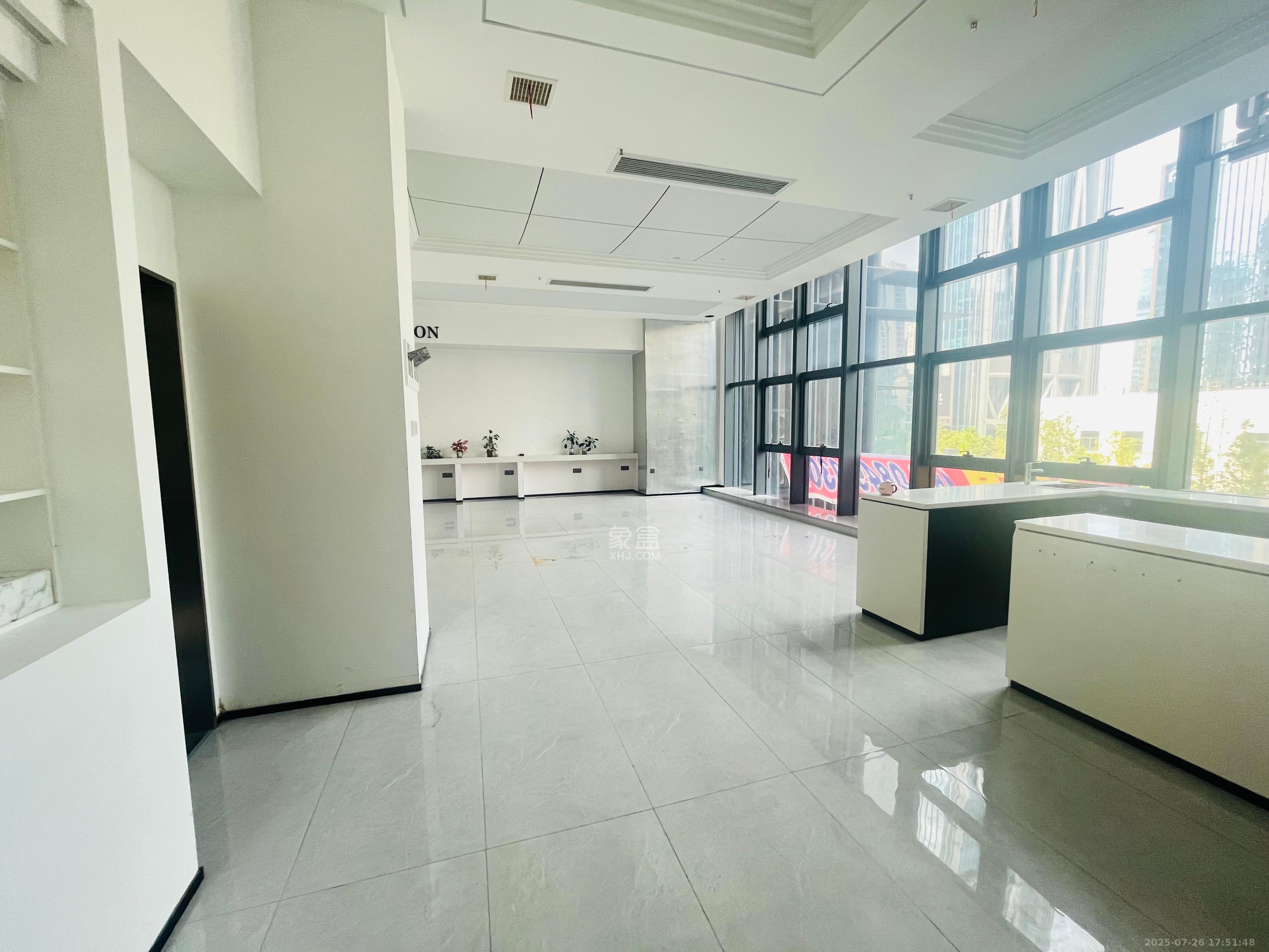 卓越中寰  2室1厅1卫    6300.0元/月室内图