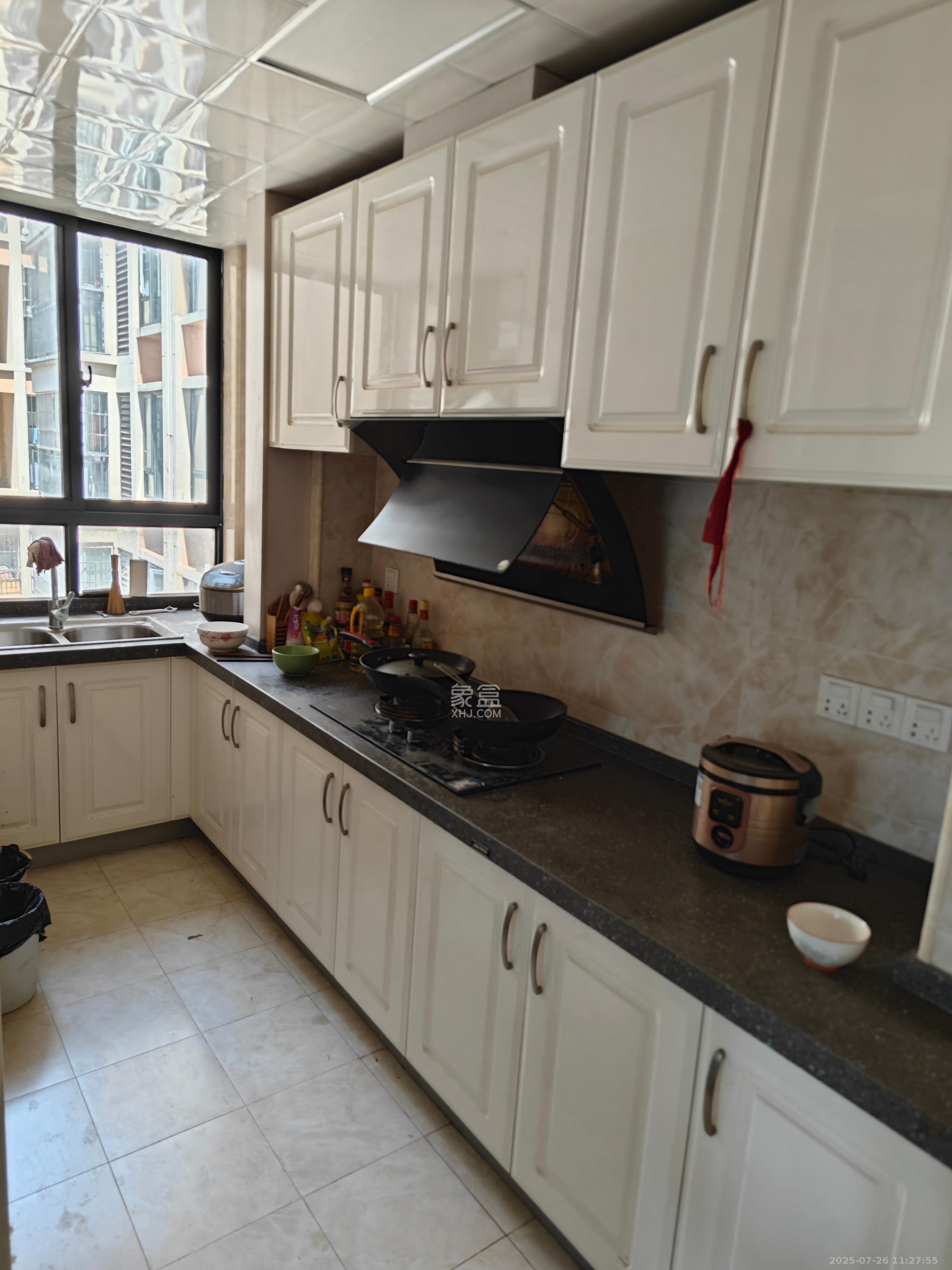 佳兆业君汇上品 3室1厅1卫 1500.0元/月 佳兆业君汇上品 3室1厅1卫 1500.0元/月室内图