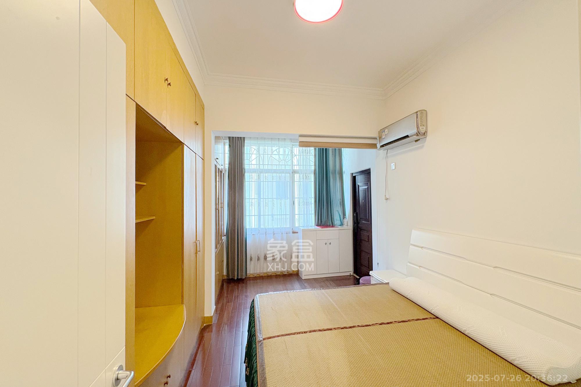 省公安厅  3室2厅1卫    129.8万卧室