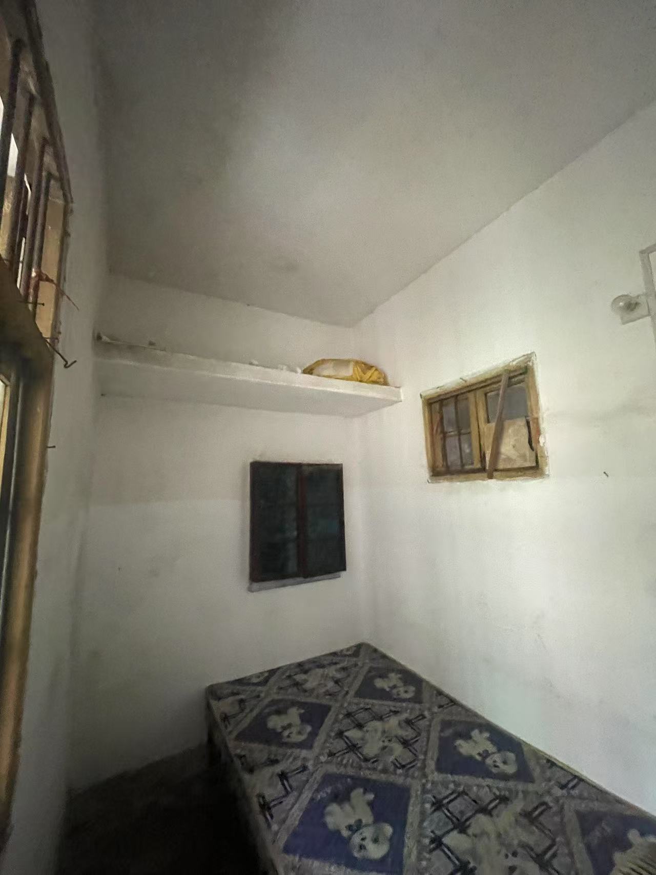 娄底市区物资局  1室1厅1卫    15.0万客厅