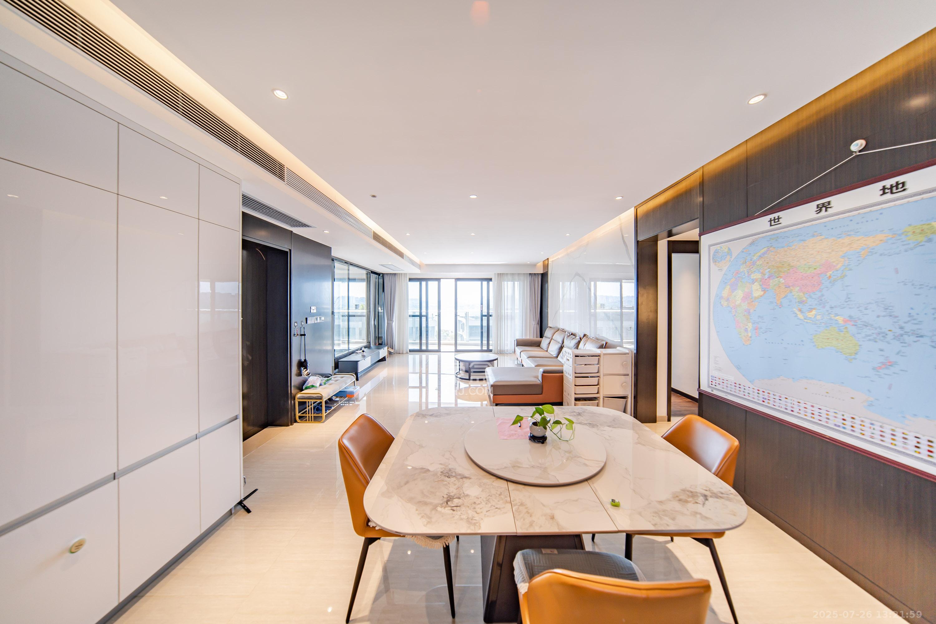 珠江颐德公馆 1室0厅0卫 315.0万 珠江颐德公馆 1室0厅0卫 315.0万客厅