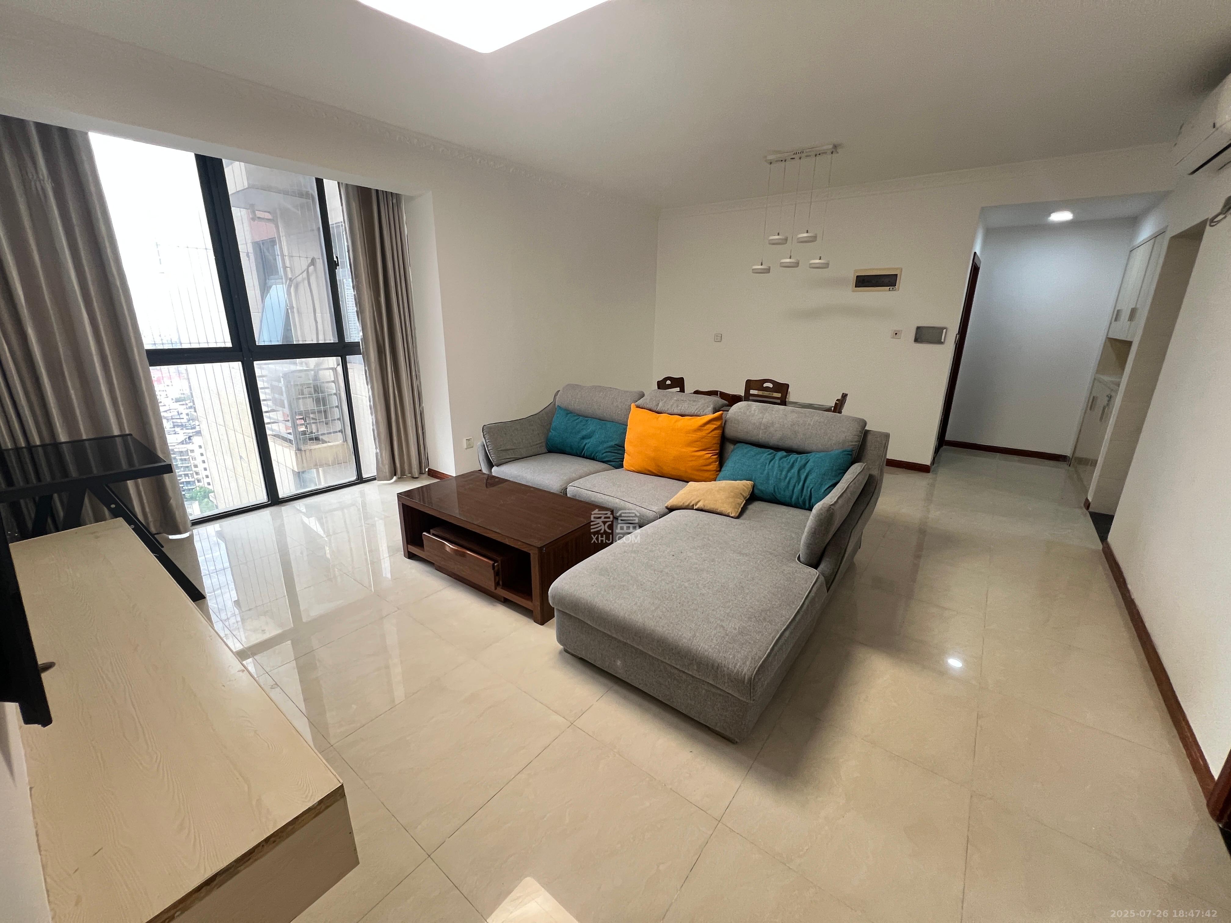 钱隆首府(福晟御园)  3室2厅2卫    3500.0元/月 钱隆首府(福晟御园)  3室2厅2卫    3500.0元/月室内图