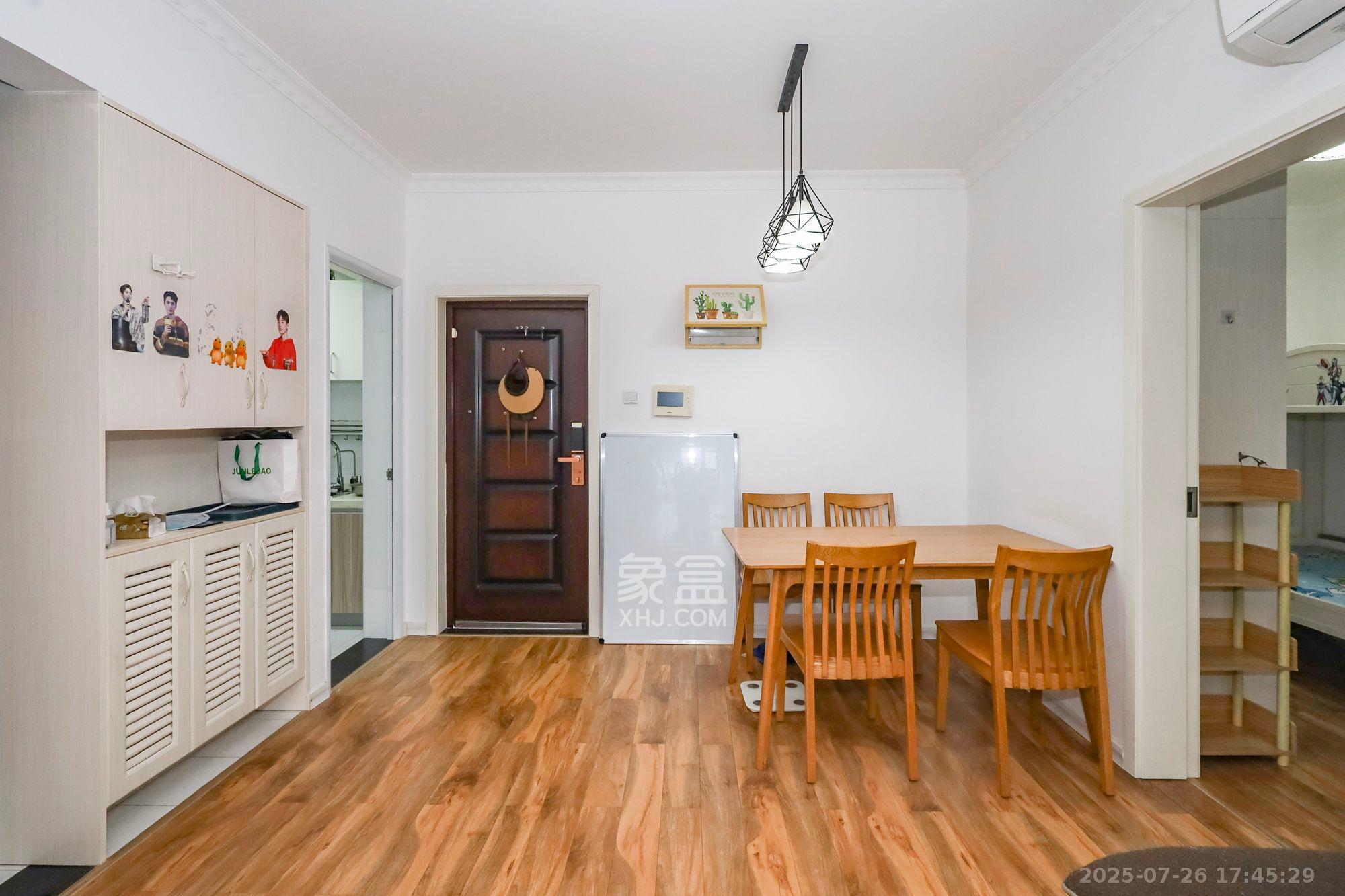 当代滨江MOMA 3室2厅1卫 3200.0元/月 当代滨江MOMA 3室2厅1卫 3200.0元/月室内图