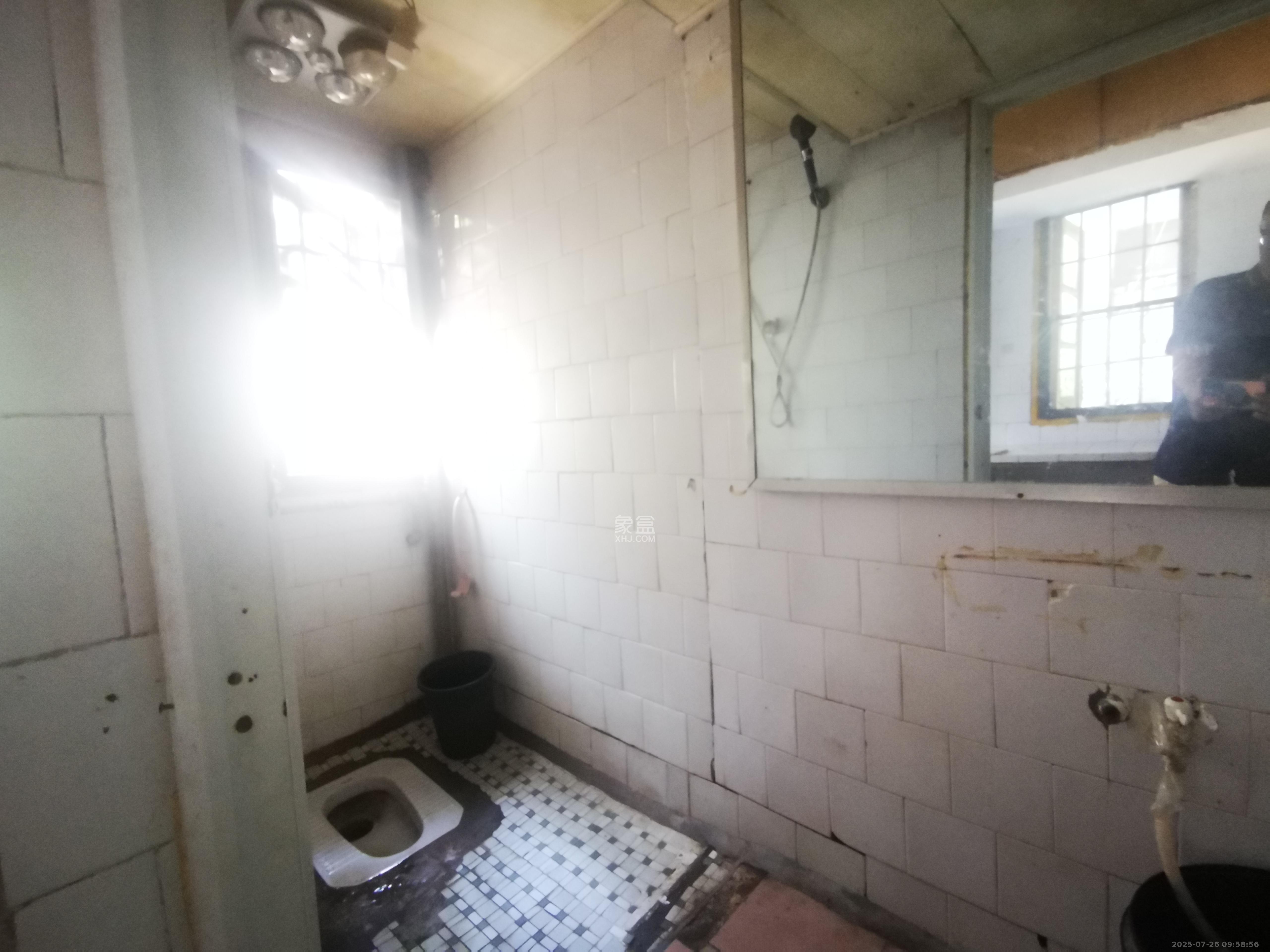 红旗区三片 2室1厅1卫 1400.0元/月 红旗区三片 2室1厅1卫 1400.0元/月室内图