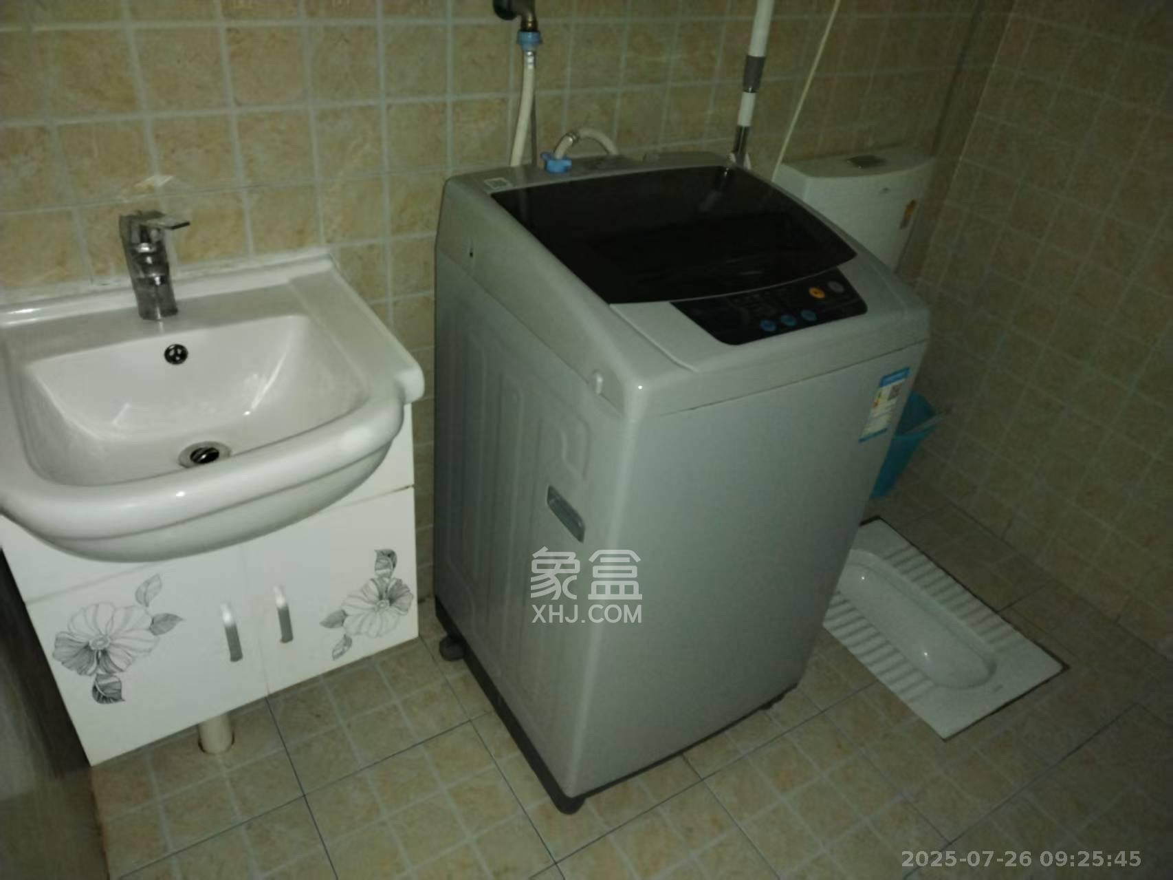 富兴旺角  1室1厅1卫   1400.00元/月室内图
