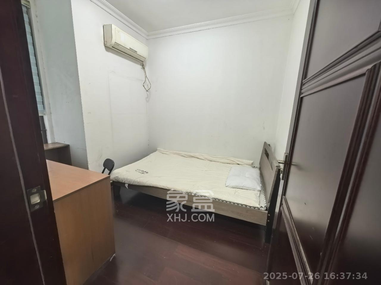 中海国际一期 3室2厅1卫 2000.0元/月 中海国际一期 3室2厅1卫 2000.0元/月室内图