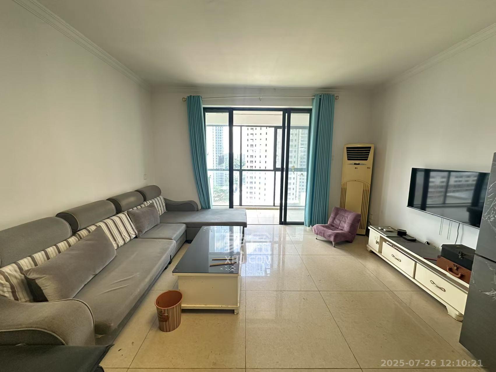 钱隆学府一、二期  4室2厅2卫    2400.0元/月 钱隆学府一、二期  4室2厅2卫    2400.0元/月室内图