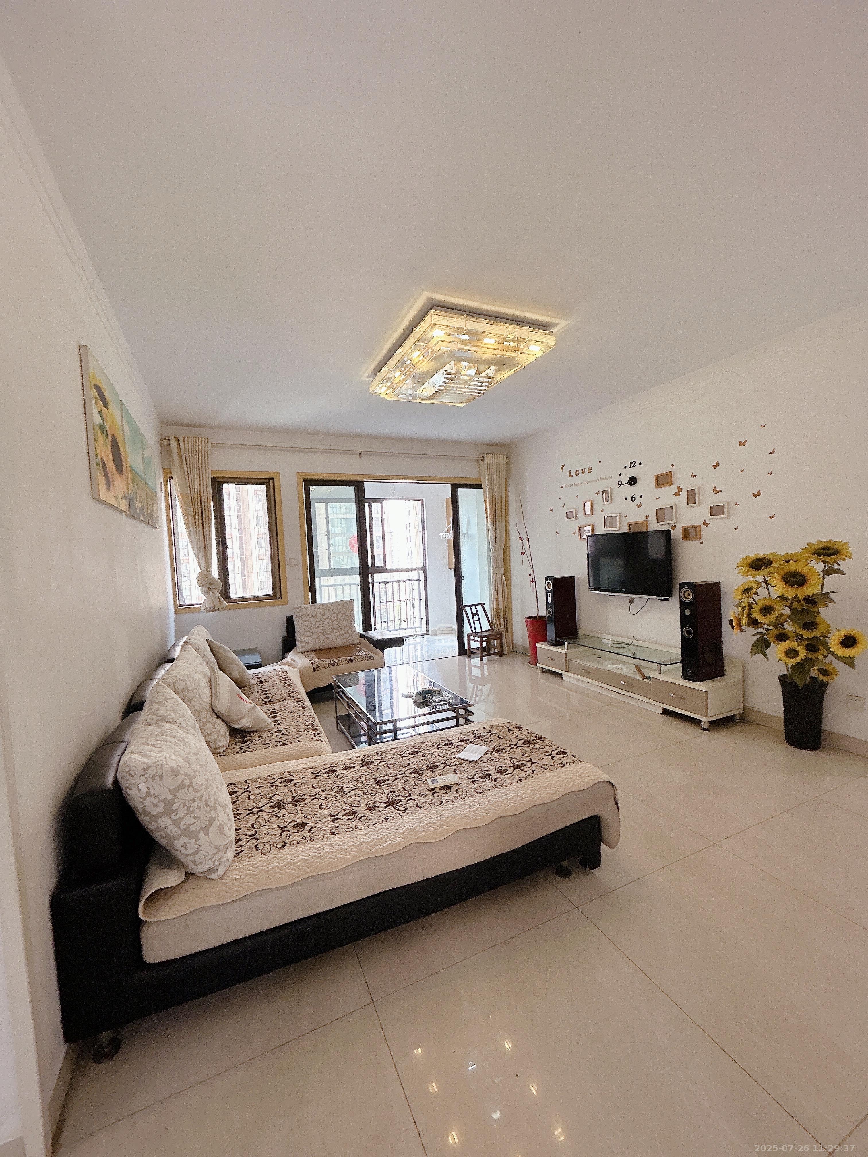 旭辉华庭 3室2厅2卫 1800.0元/月 旭辉华庭 3室2厅2卫 1800.0元/月室内图