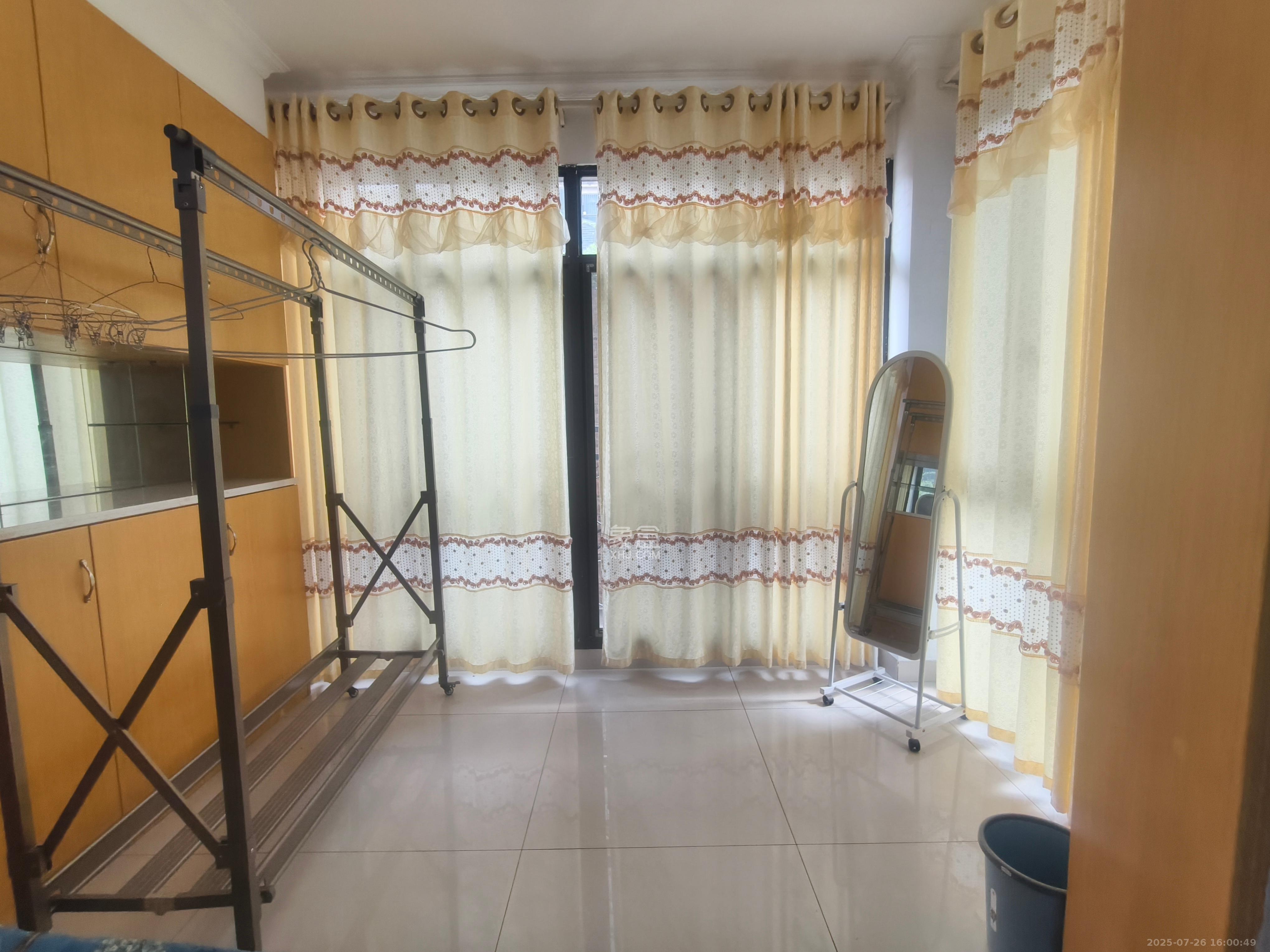 康桥长郡 3室2厅1卫 1800.0元/月 康桥长郡 3室2厅1卫 1800.0元/月室内图