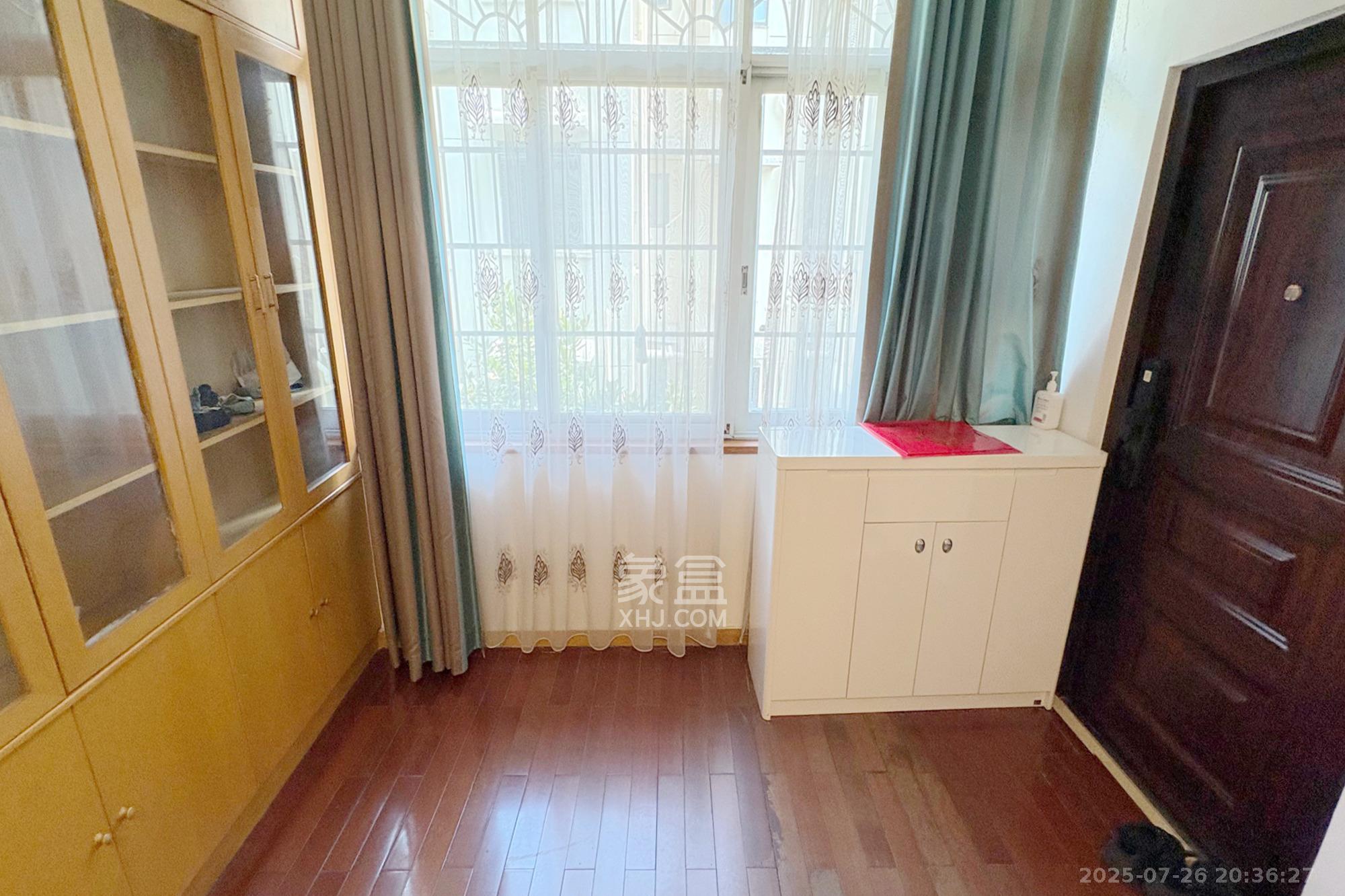 省公安厅  3室2厅1卫    129.8万阳台