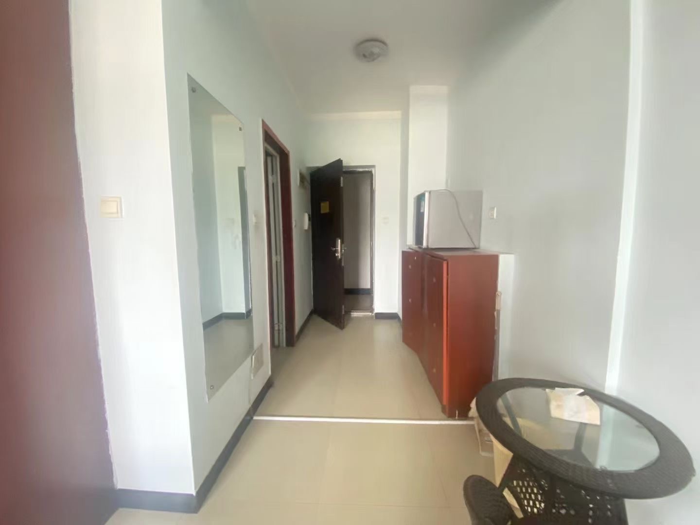 天门壹号 1室1厅1卫 850.0元/月 天门壹号 1室1厅1卫 850.0元/月室内图