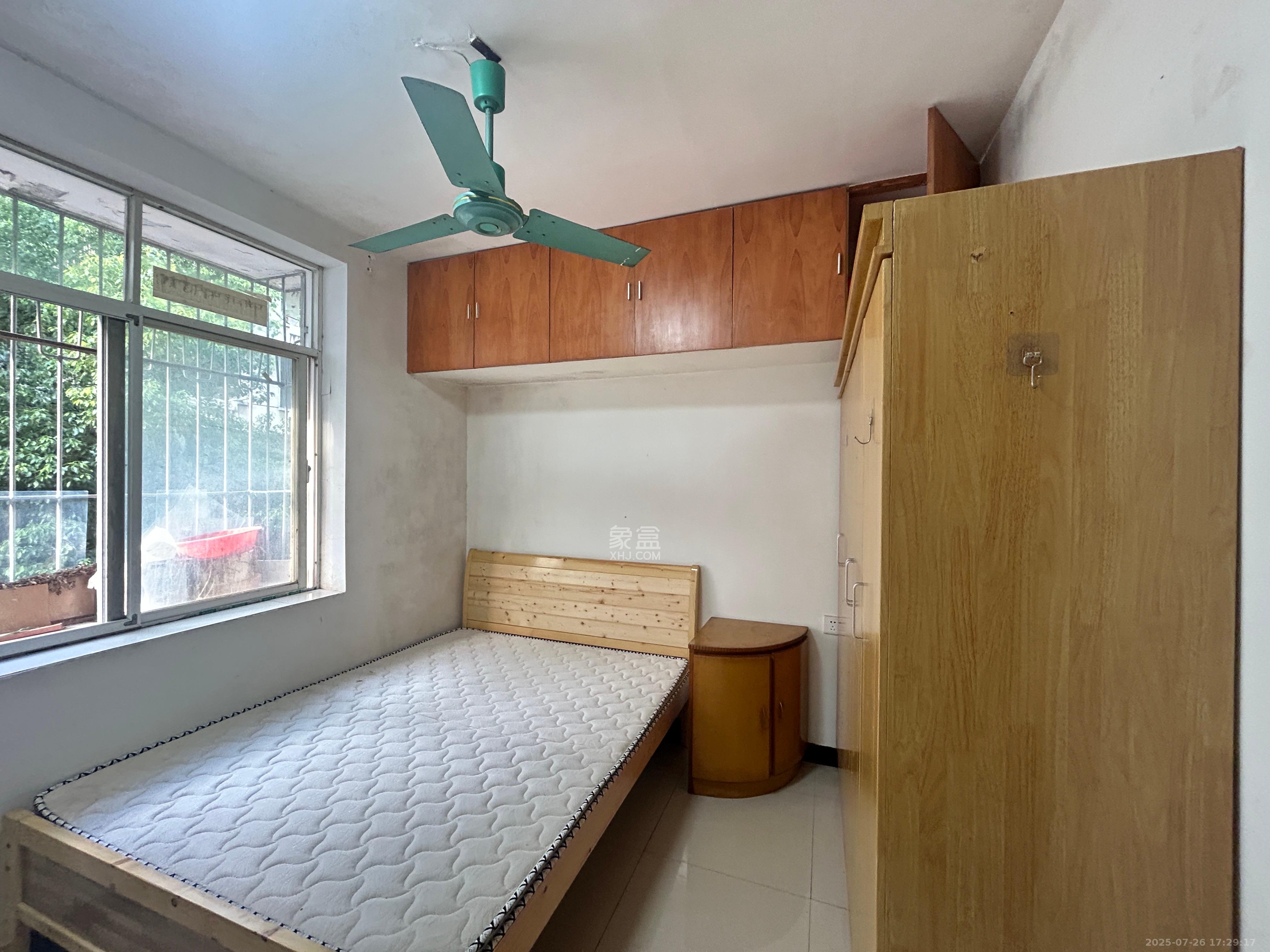 金科园 3室1厅1卫 1800.0元/月 金科园 3室1厅1卫 1800.0元/月室内图