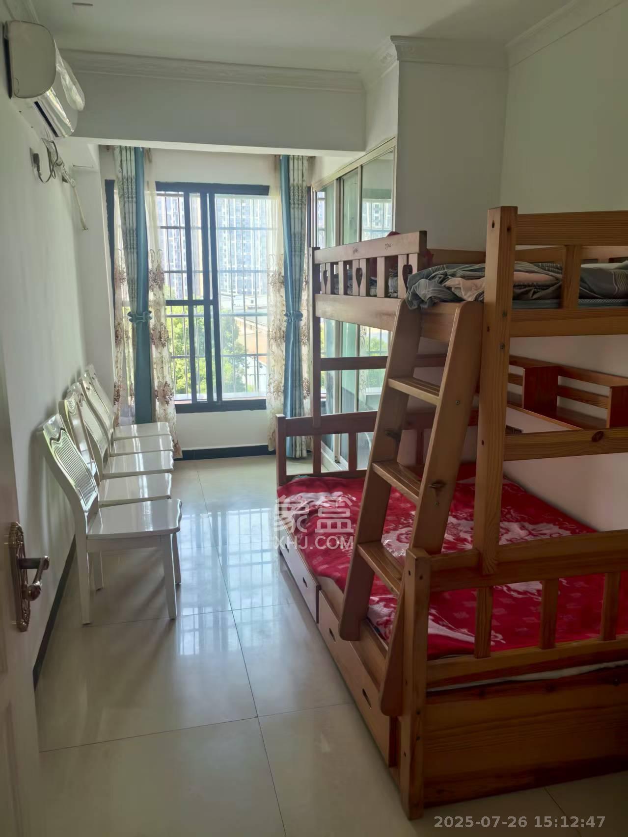 波隆城市花园 3室2厅2卫 2300.0元/月 波隆城市花园 3室2厅2卫 2300.0元/月室内图