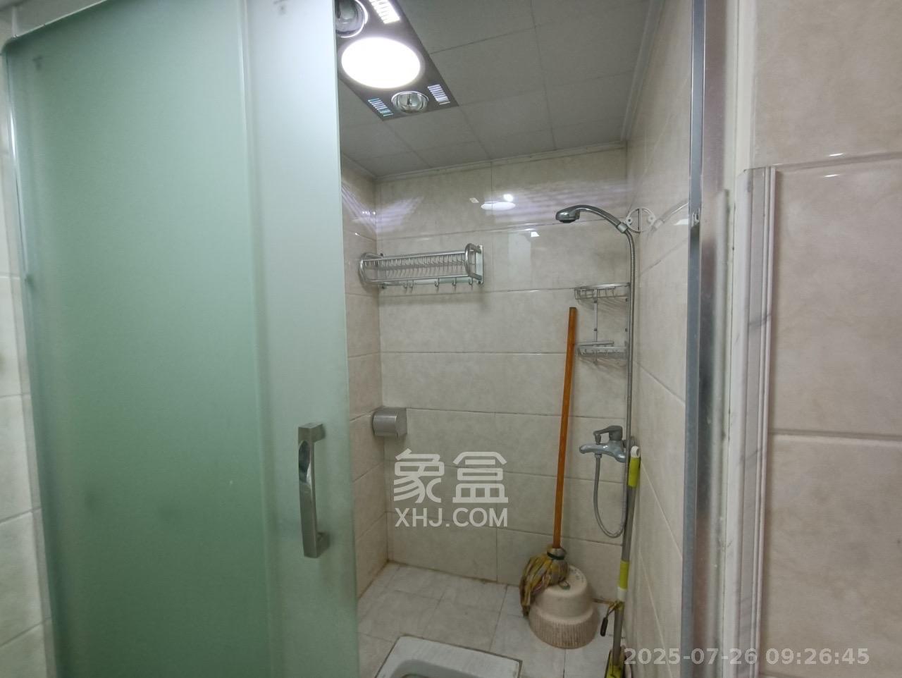 保利麓谷林语I区  1室1厅1卫    1500.0元/月室内图