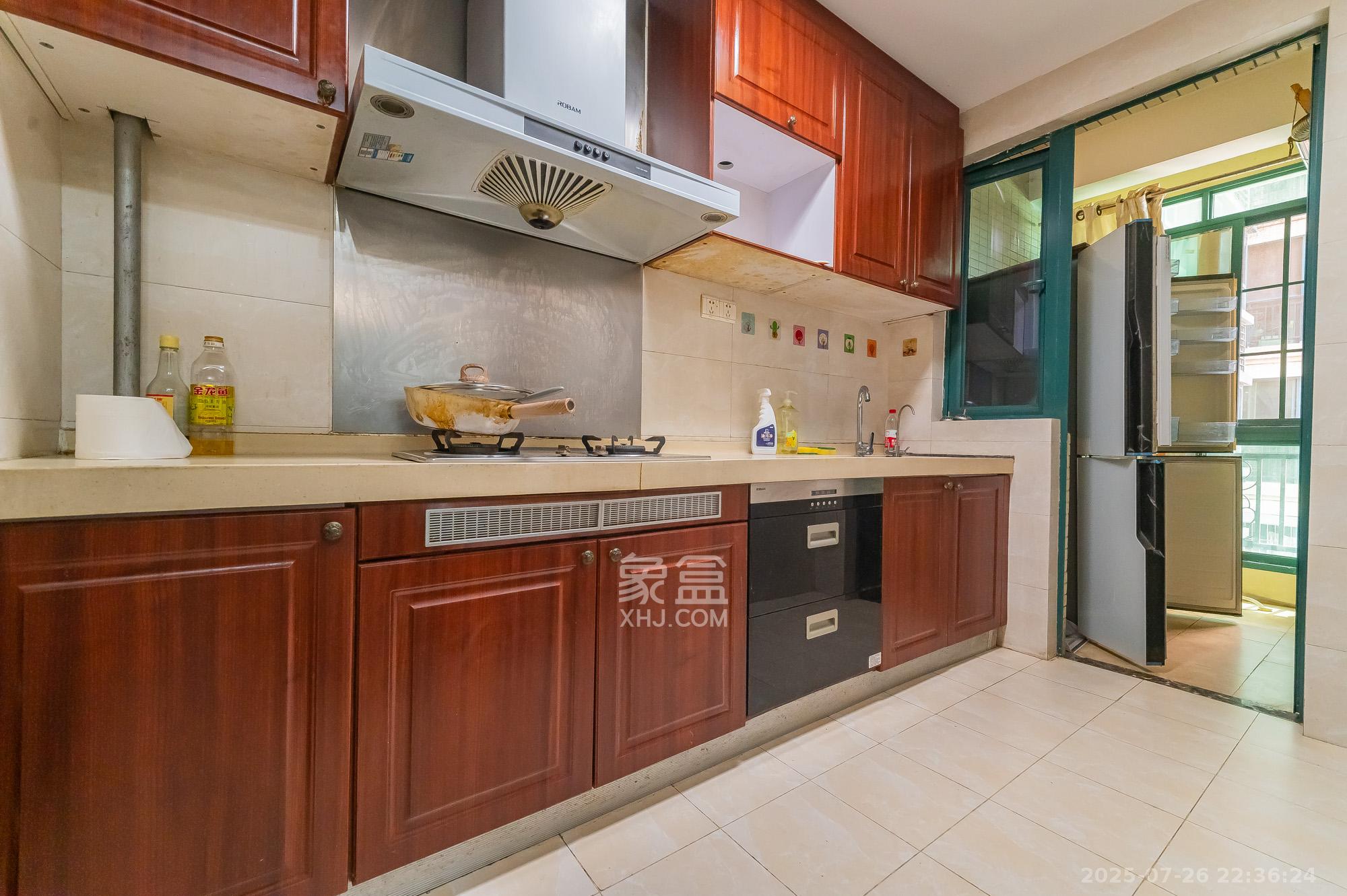 恒大翡翠华庭  2室2厅1卫    58.5万厨房