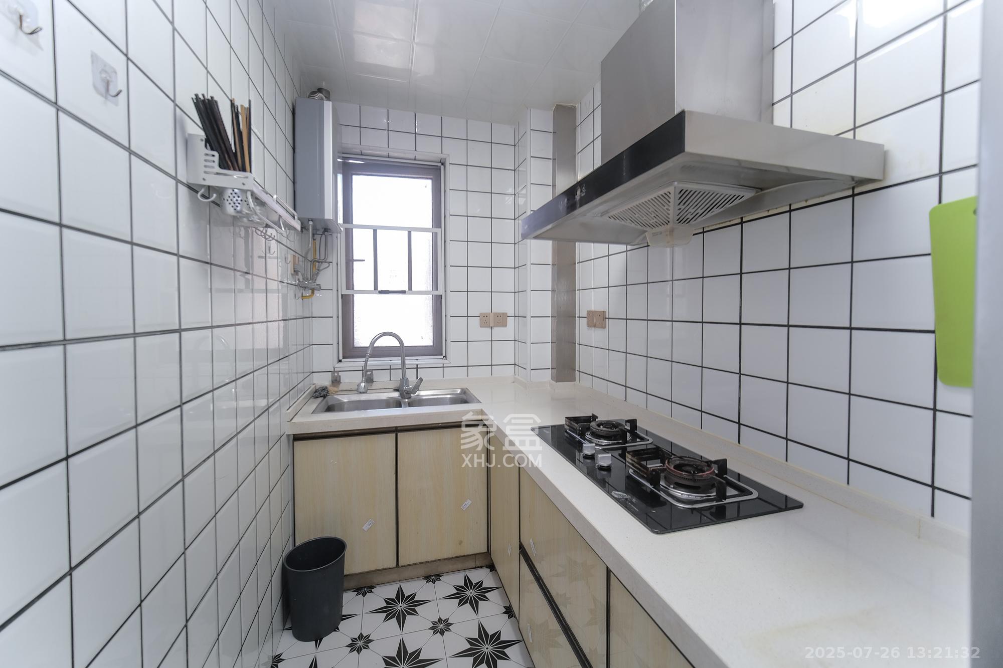 荣盛花语城 3室2厅1卫 68.0万 荣盛花语城 3室2厅1卫 68.0万厨房