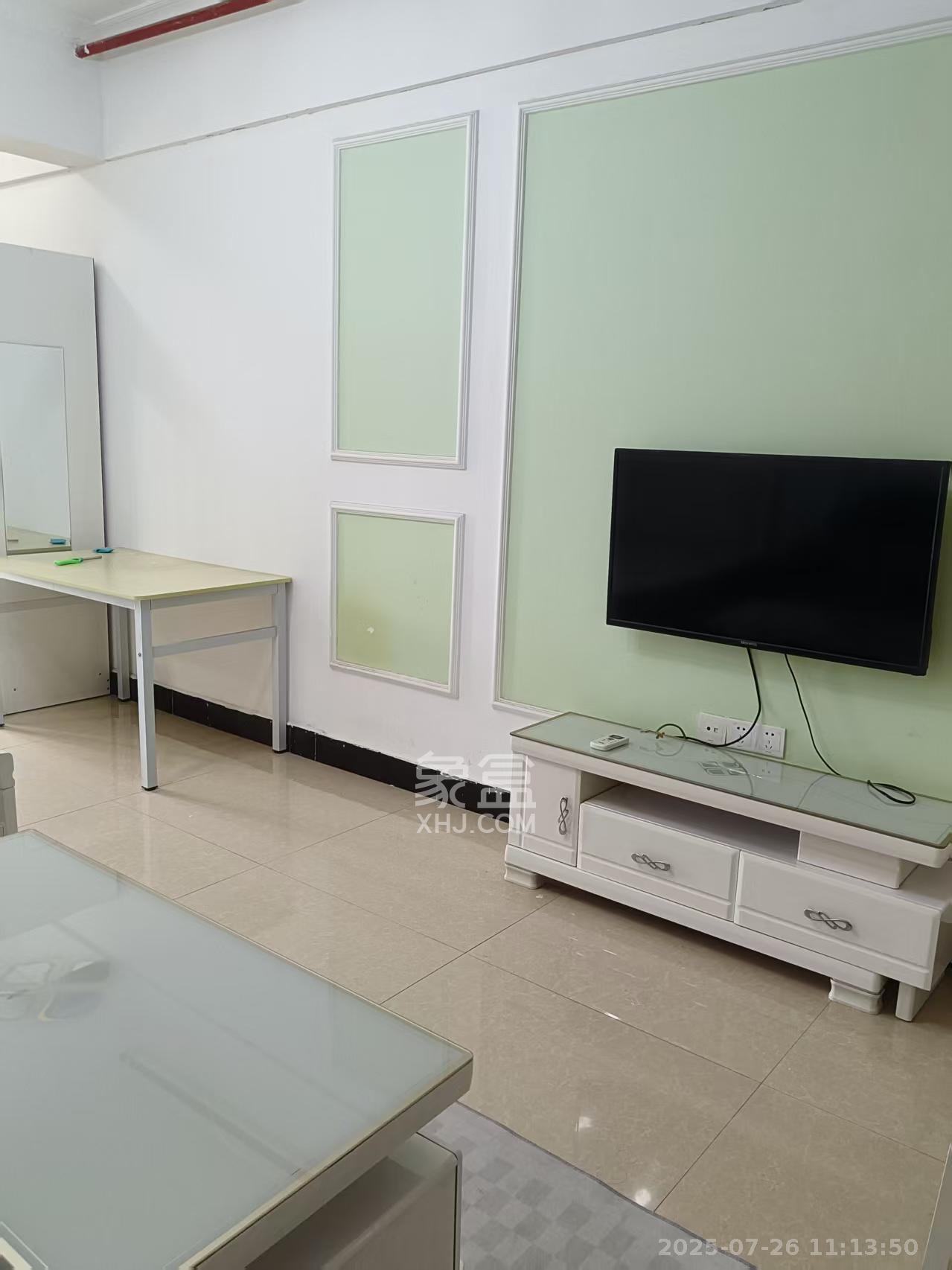 中建芙蓉嘉苑 1室1厅1卫 1300.0元/月 中建芙蓉嘉苑 1室1厅1卫 1300.0元/月室内图