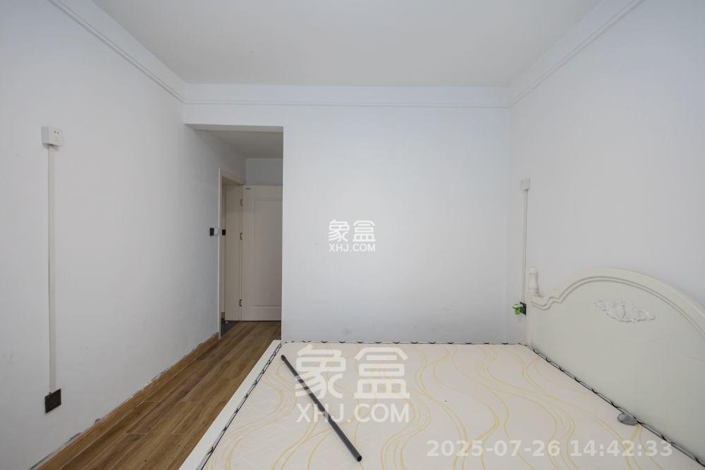 保利香槟国际  3室2厅1卫    2000.0元/月 保利香槟国际  3室2厅1卫    2000.0元/月室内图