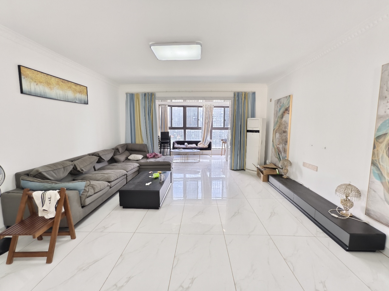 海阔天空-国瑞城三期(铂仕苑) 4室2厅2卫 8000.0元/月 海阔天空-国瑞城三期(铂仕苑) 4室2厅2卫 8000.0元/月室内图