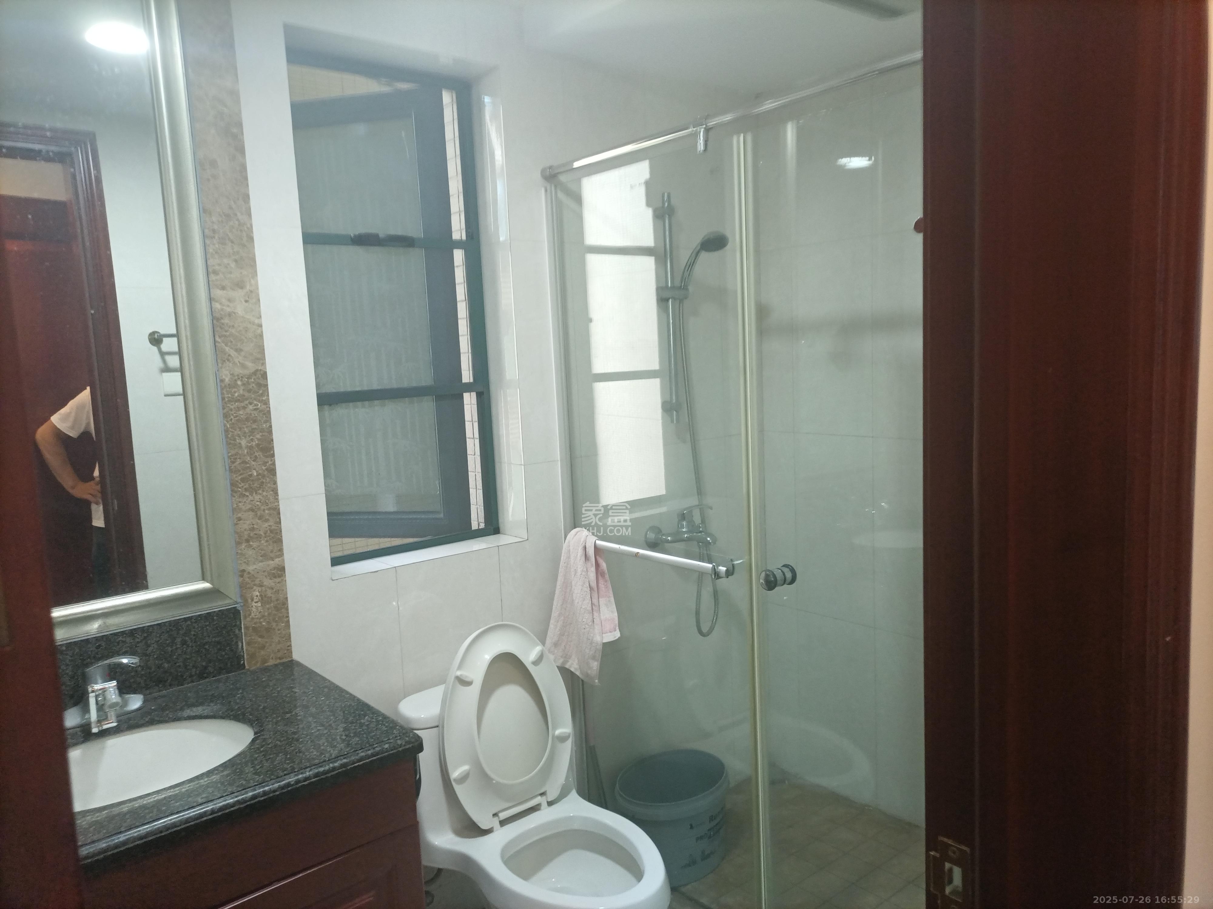 恒大绿洲 3室2厅2卫 2600.0元/月 恒大绿洲 3室2厅2卫 2600.0元/月室内图