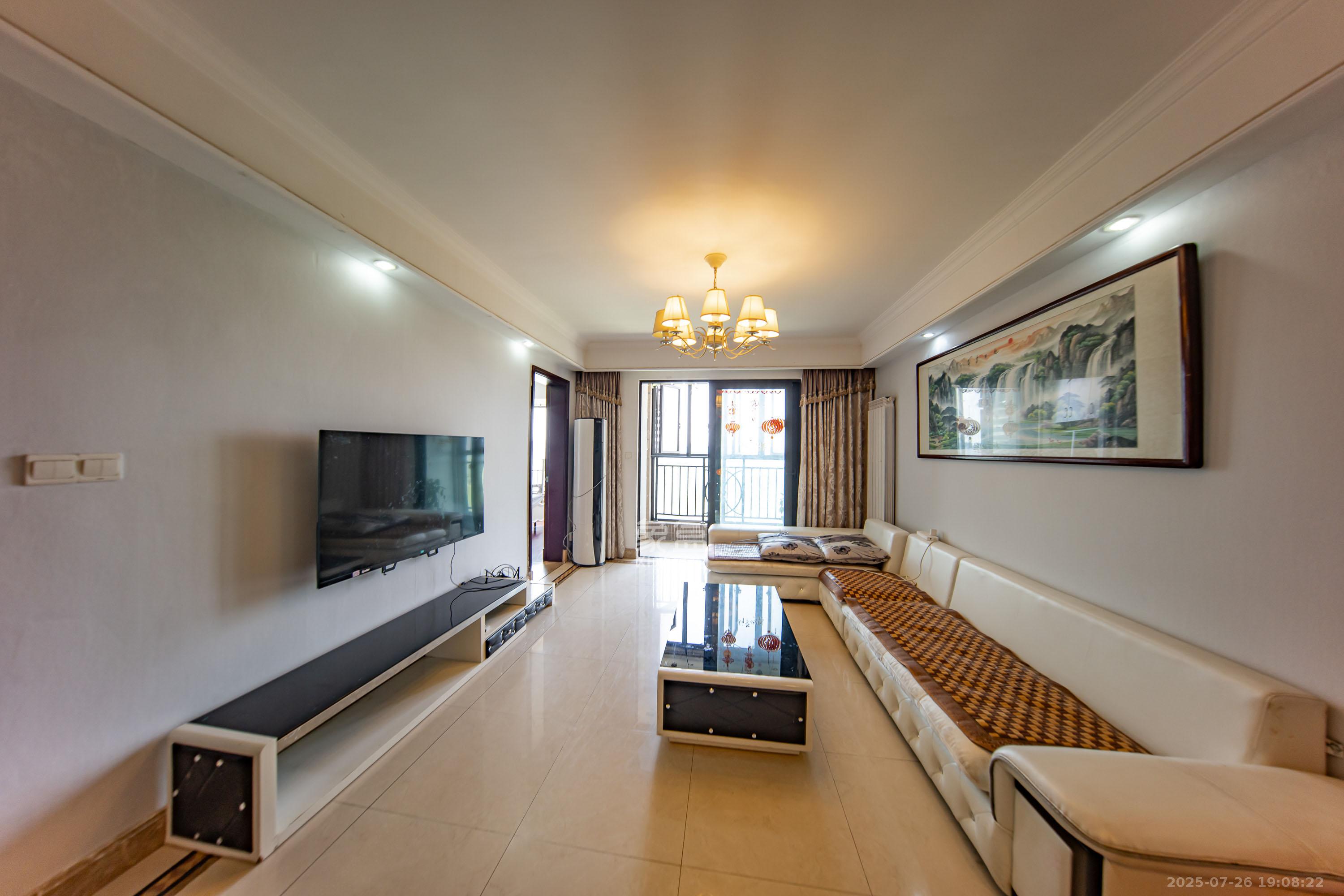 中海国际一期 3室2厅1卫 72.0万 中海国际一期 3室2厅1卫 72.0万客厅