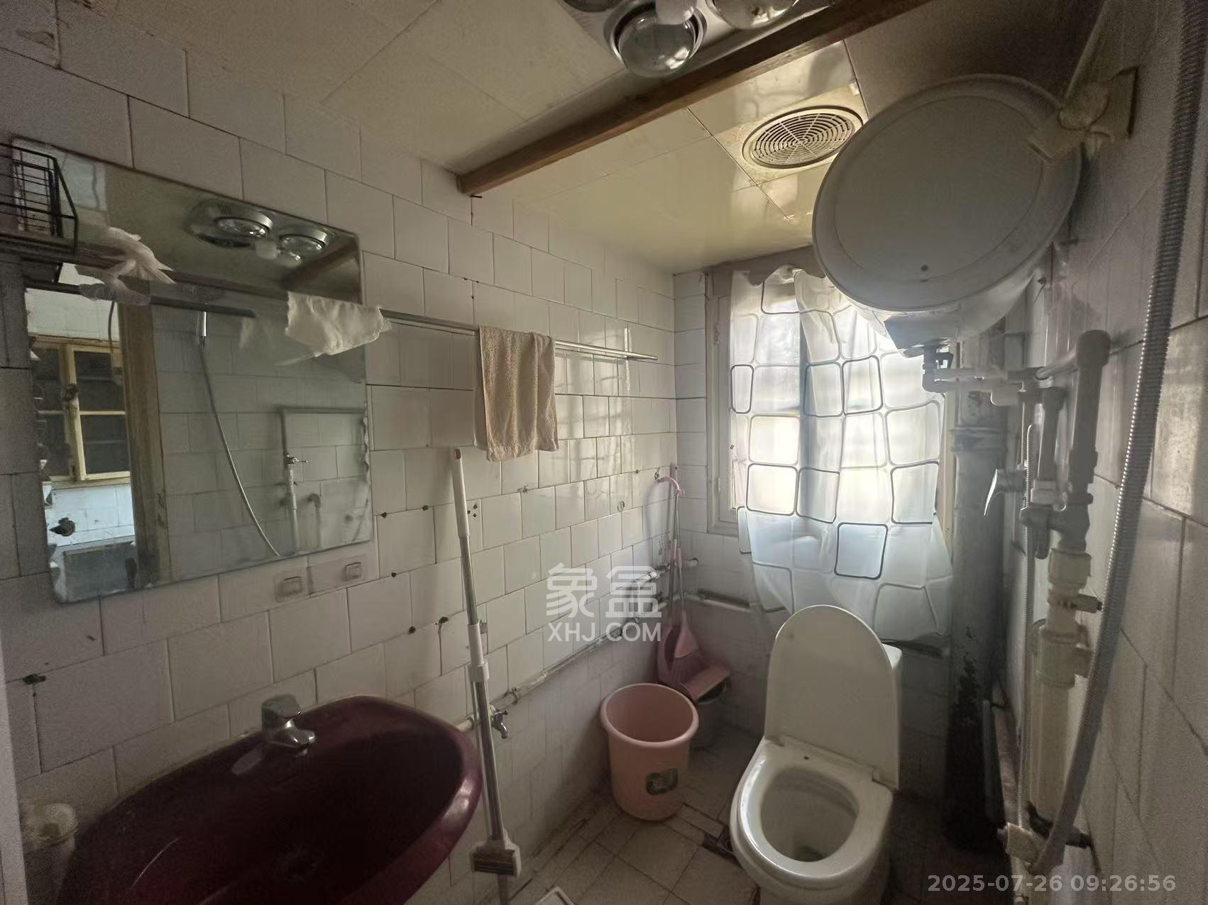 富雅坪社区（红墙巷）  2室1厅1卫    2000.0元/月室内图