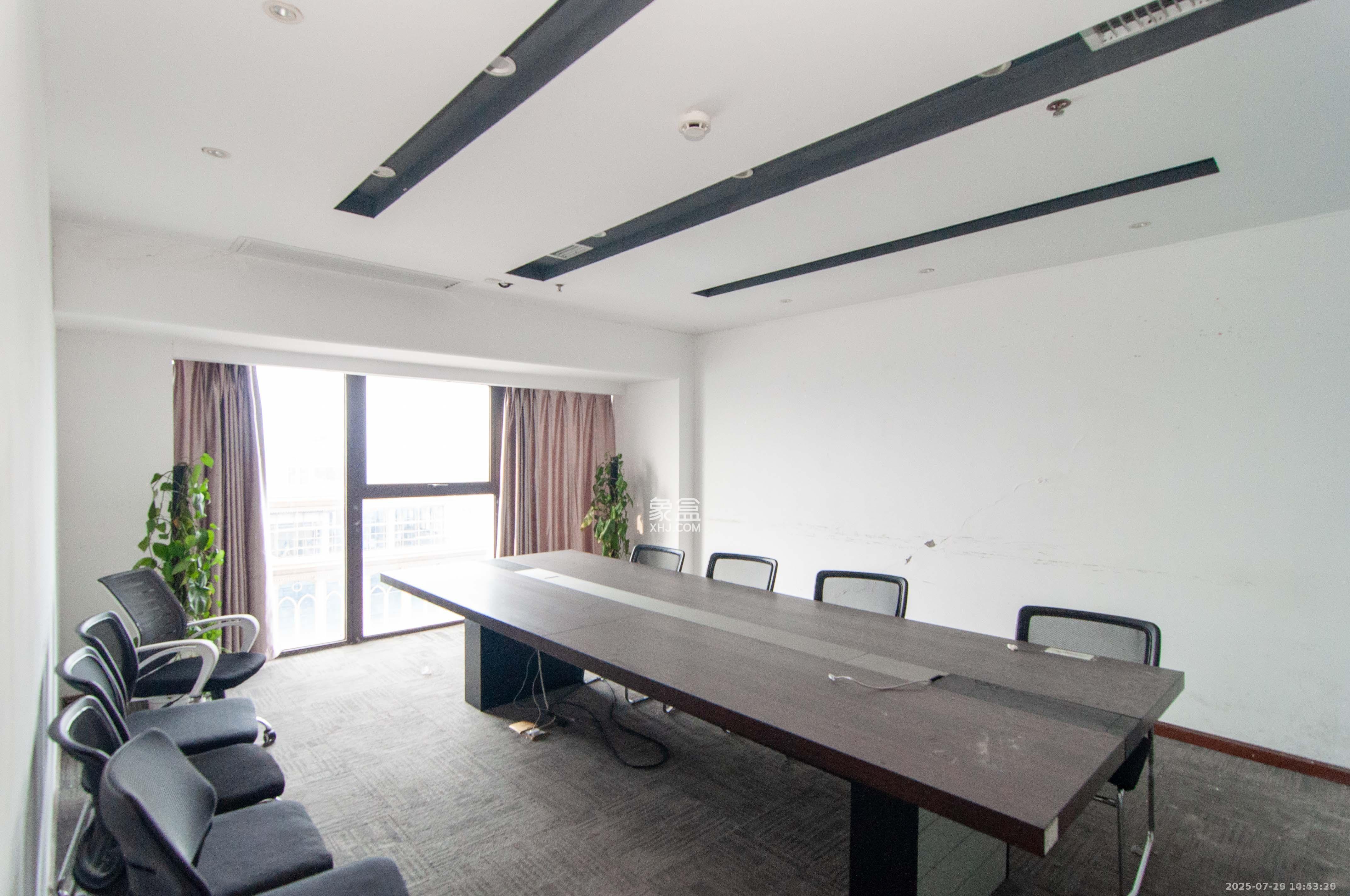 达美D6区   350.0㎡      17000.0元/月室内图