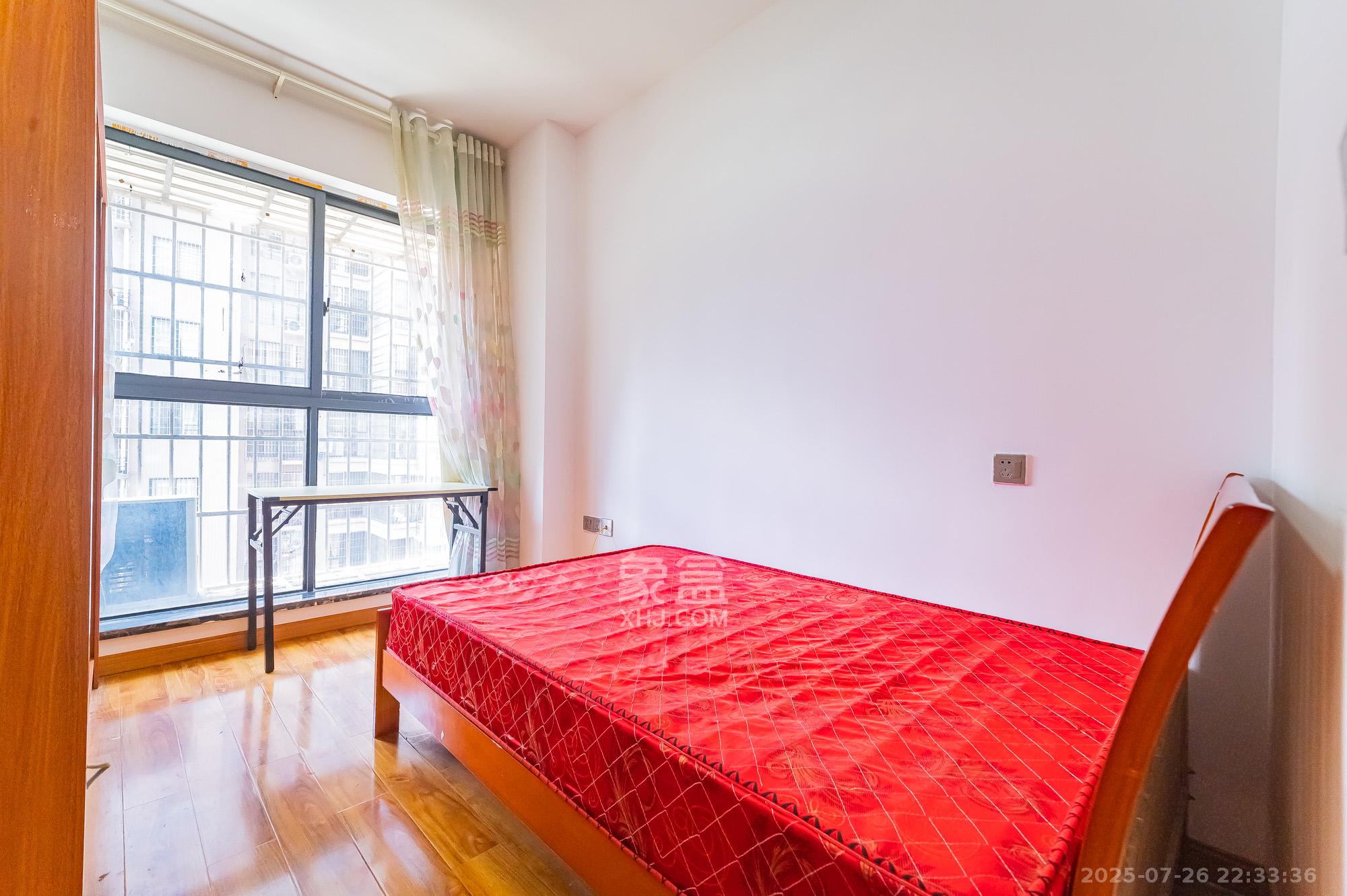 泊林晶城 2室1厅1卫 46.8万 泊林晶城 2室1厅1卫 46.8万卧室